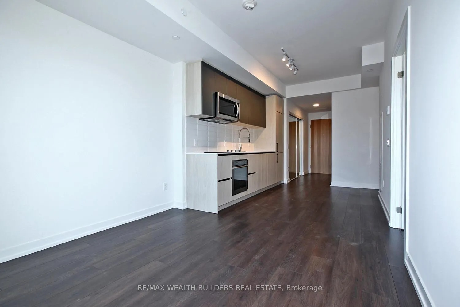 Photo 4 of Unit 441, 150 Logan Avenue, Toronto, South Riverdale — HOMEH