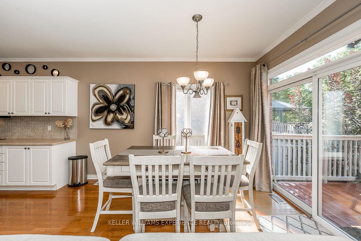 Photo 10 of 12 Cumming Drive, Barrie, Ardagh — HOMEH