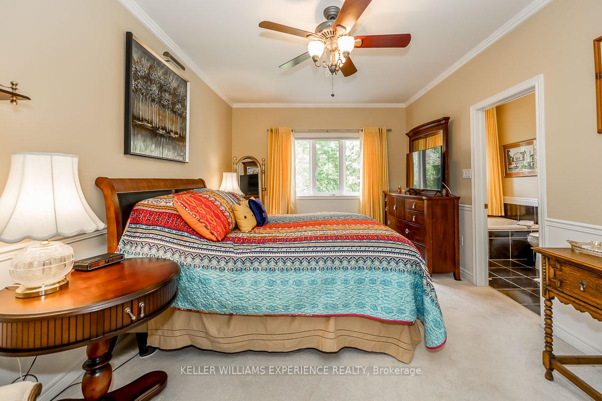 Photo 13 of 12 Cumming Drive, Barrie, Ardagh — HOMEH