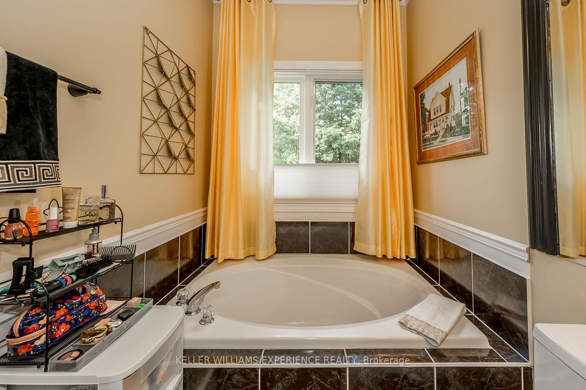 Photo 15 of 12 Cumming Drive, Barrie, Ardagh — HOMEH
