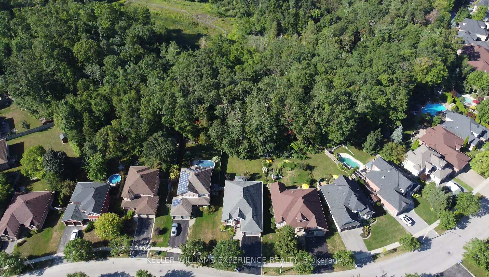 Photo 30 of 12 Cumming Drive, Barrie, Ardagh — HOMEH