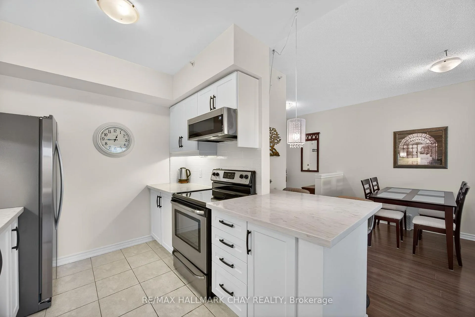 Photo 9 of Unit 405, 39 Ferndale Drive S, Barrie, Ardagh — HOMEH