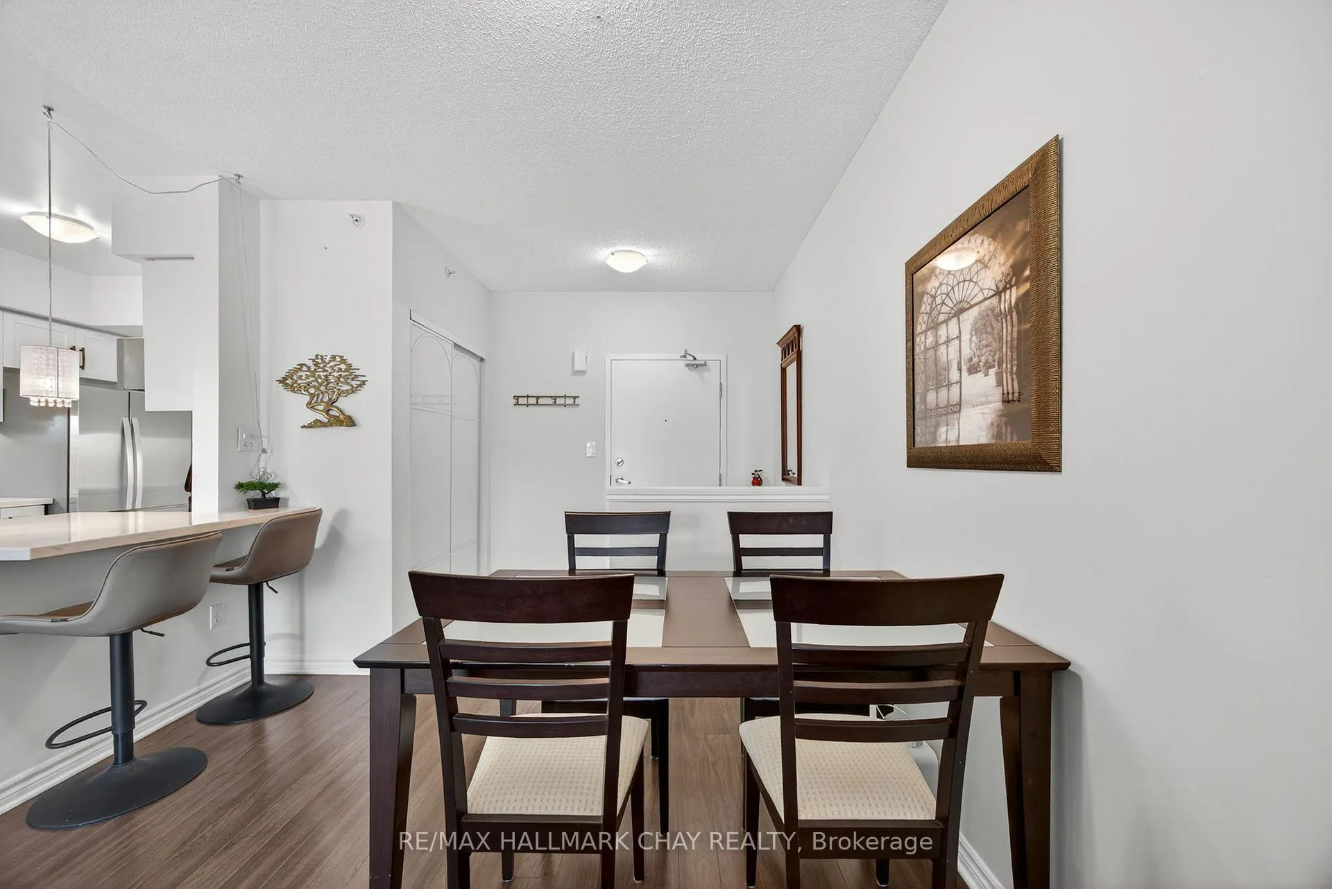 Photo 11 of Unit 405, 39 Ferndale Drive S, Barrie, Ardagh — HOMEH