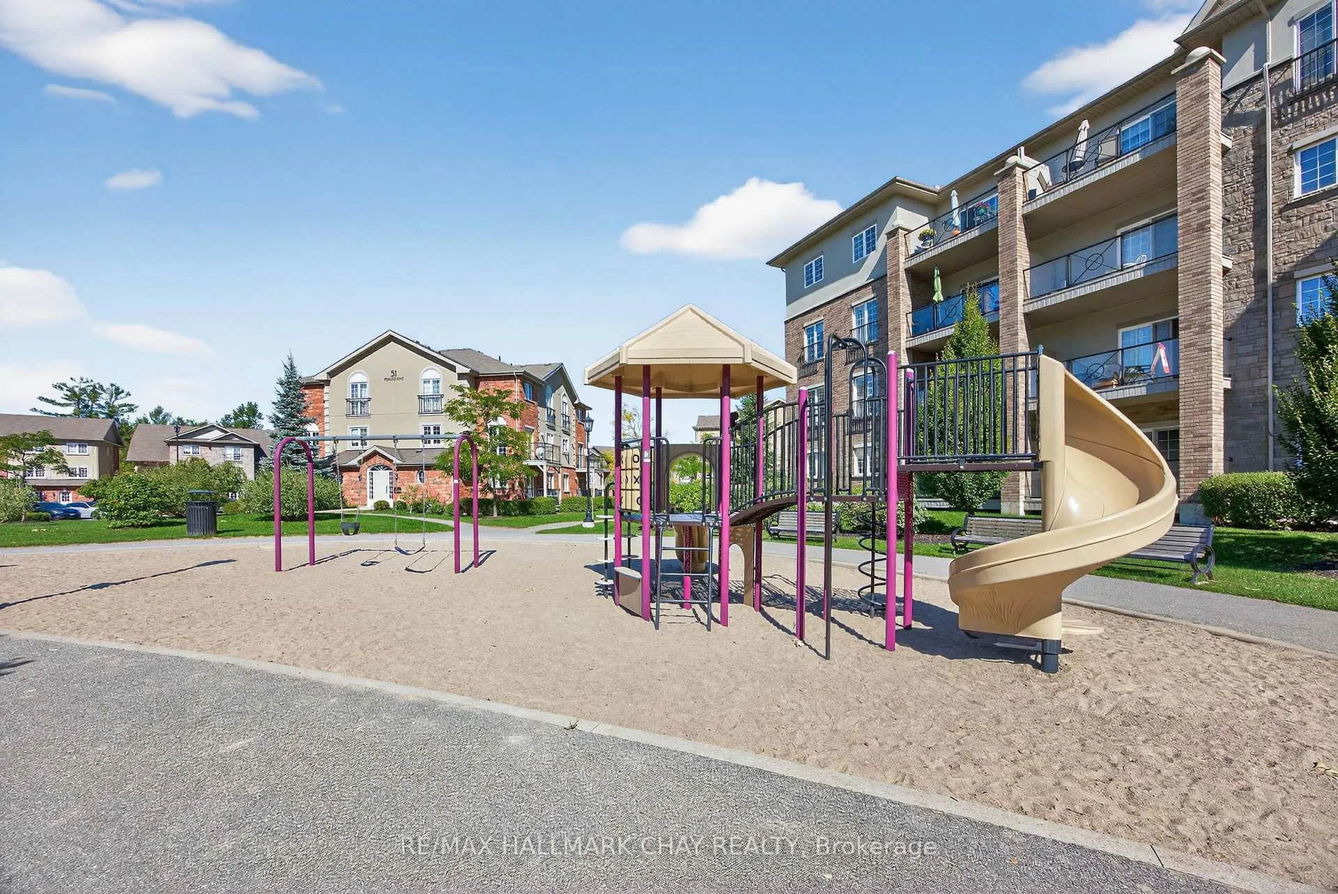 Photo 27 of Unit 405, 39 Ferndale Drive S, Barrie, Ardagh — HOMEH