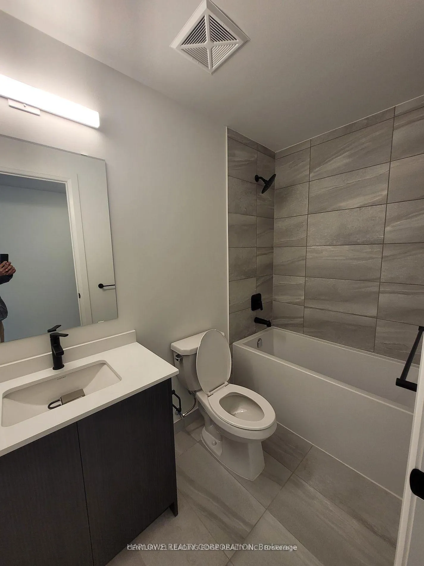 Photo 9 of Unit 503, 2369 Danforth Avenue, Toronto, East End-Danforth — HOMEH