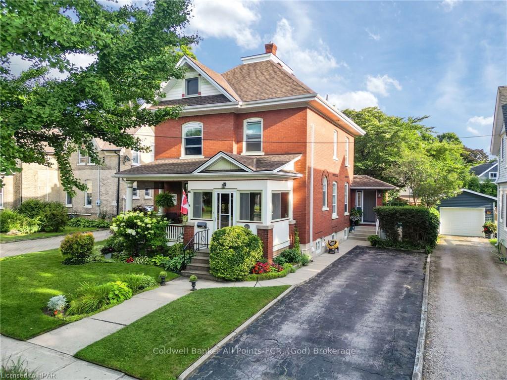 Photo 2 of 126 Nelson Street E, Goderich, Goderich (Town) — HOMEH