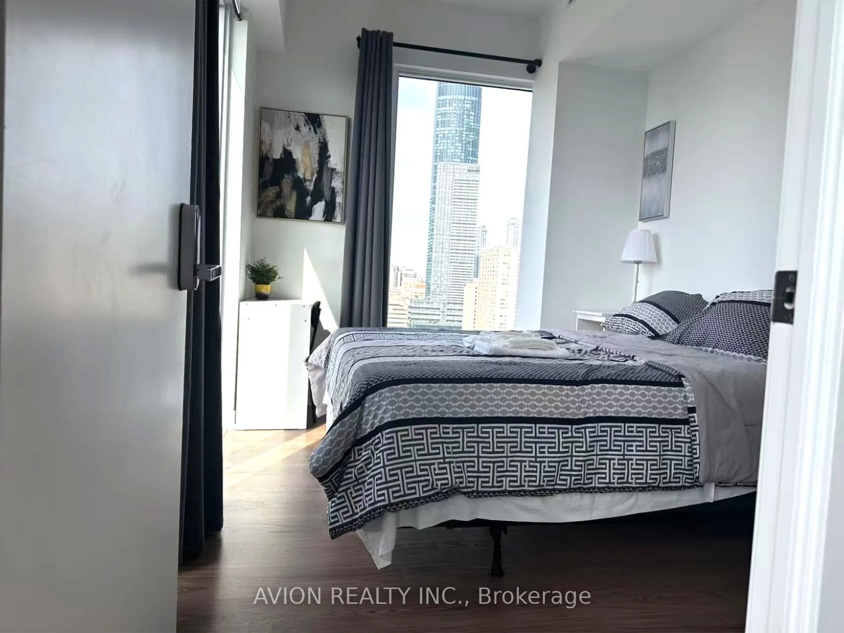 Photo 7 of Unit 2602, 319 jarvis Street, Toronto, Church-Yonge Corridor — HOMEH