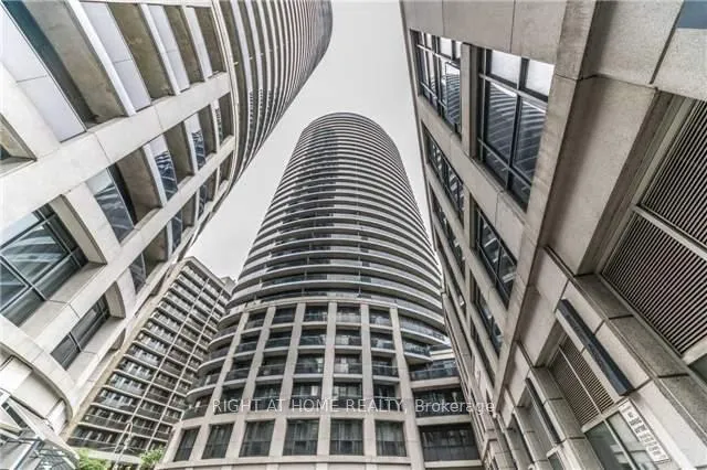 Front of Unit 2910, 25 Carlton Street