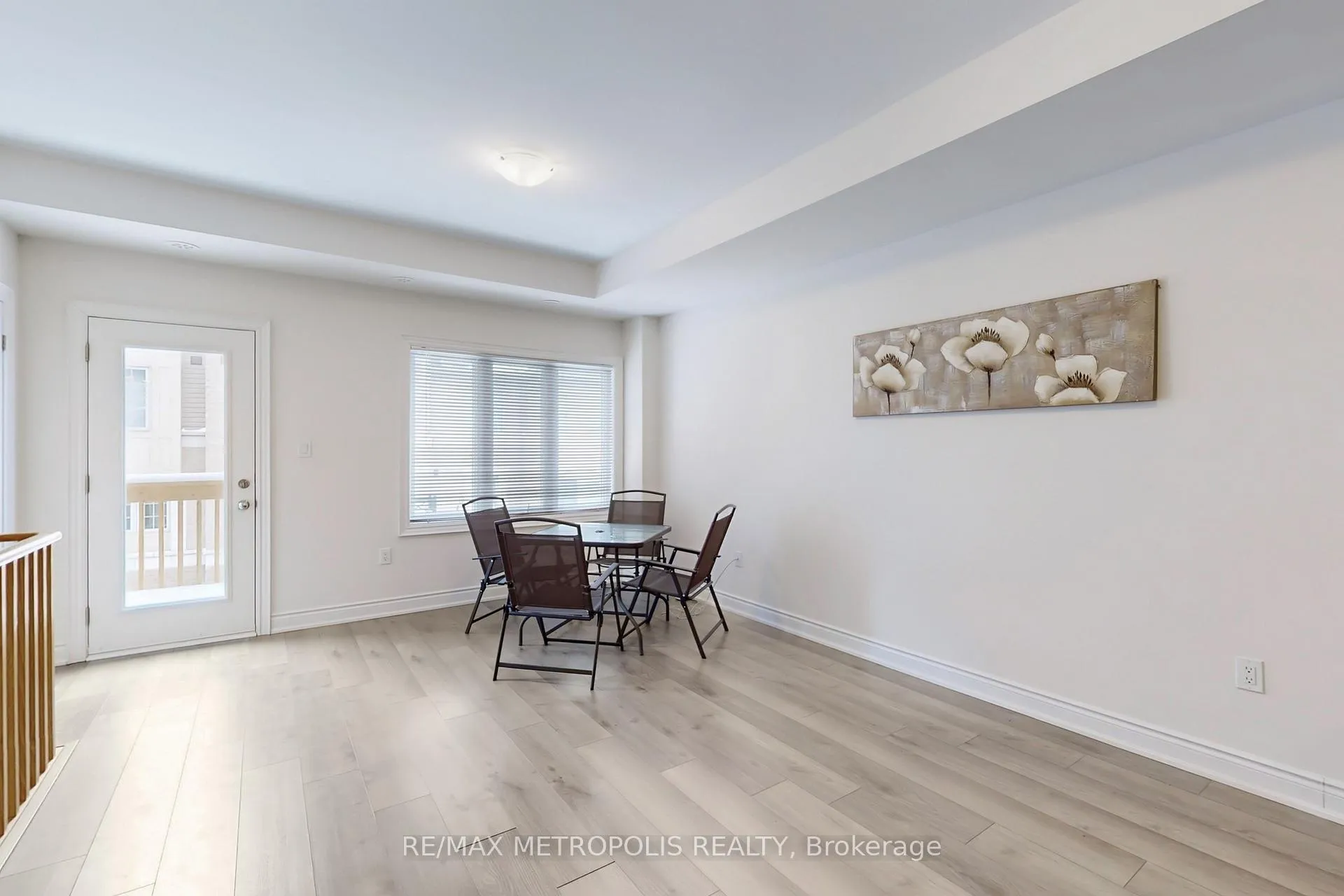 Photo 3 of Unit 4, 2607 Magdelen Path, Oshawa, Windfields — HOMEH