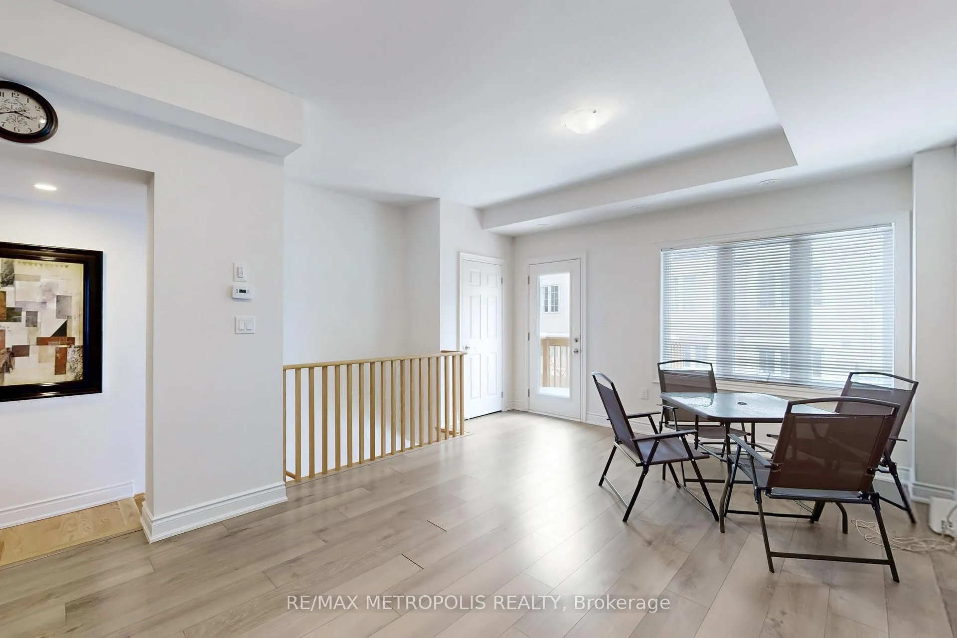 Photo 4 of Unit 4, 2607 Magdelen Path, Oshawa, Windfields — HOMEH