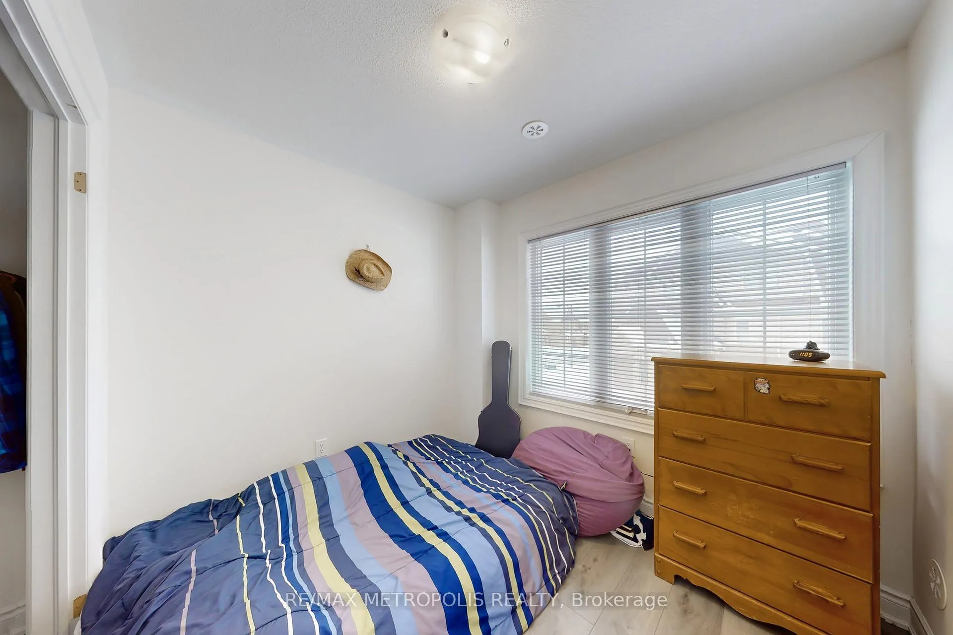 Photo 10 of Unit 4, 2607 Magdelen Path, Oshawa, Windfields — HOMEH