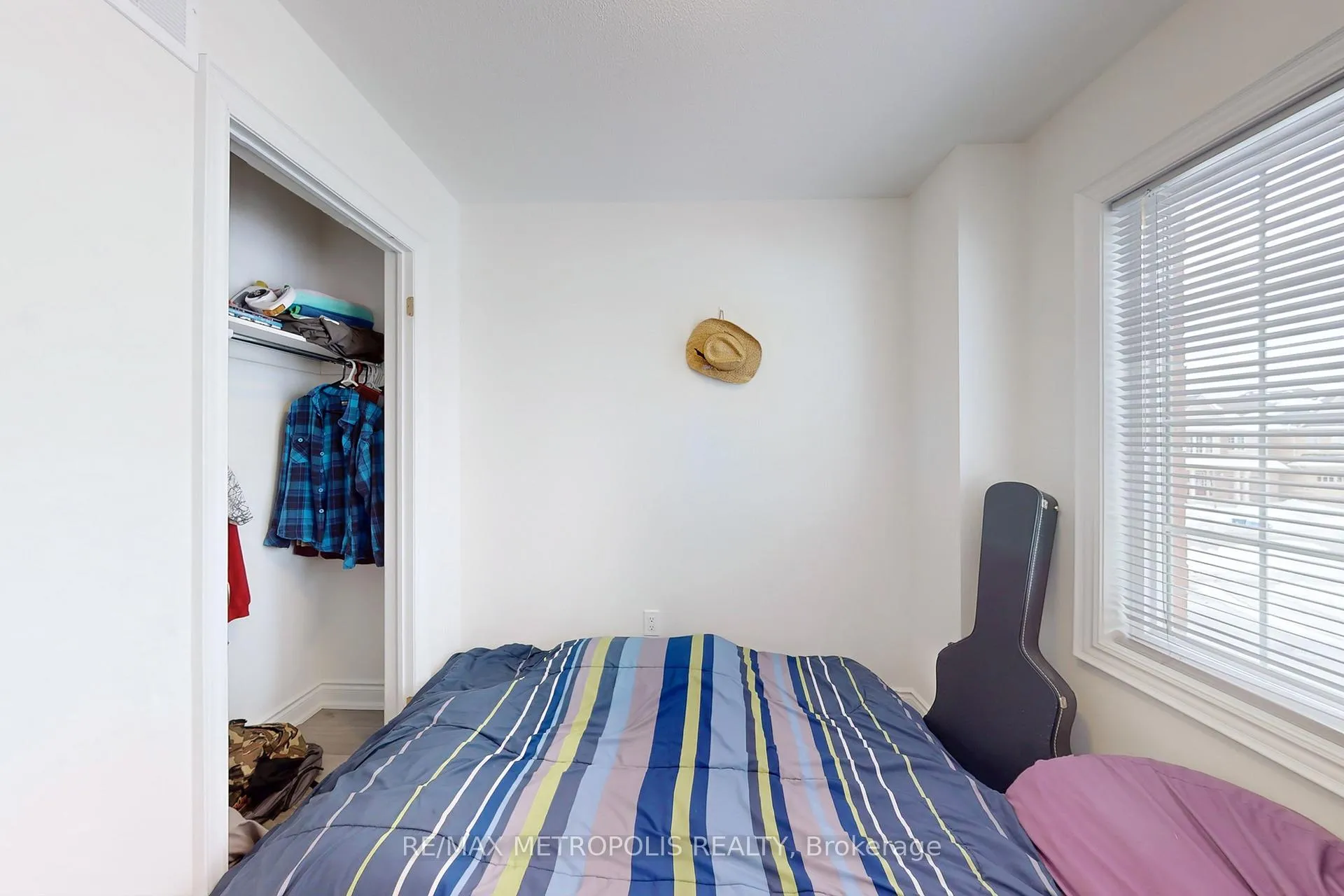 Photo 11 of Unit 4, 2607 Magdelen Path, Oshawa, Windfields — HOMEH