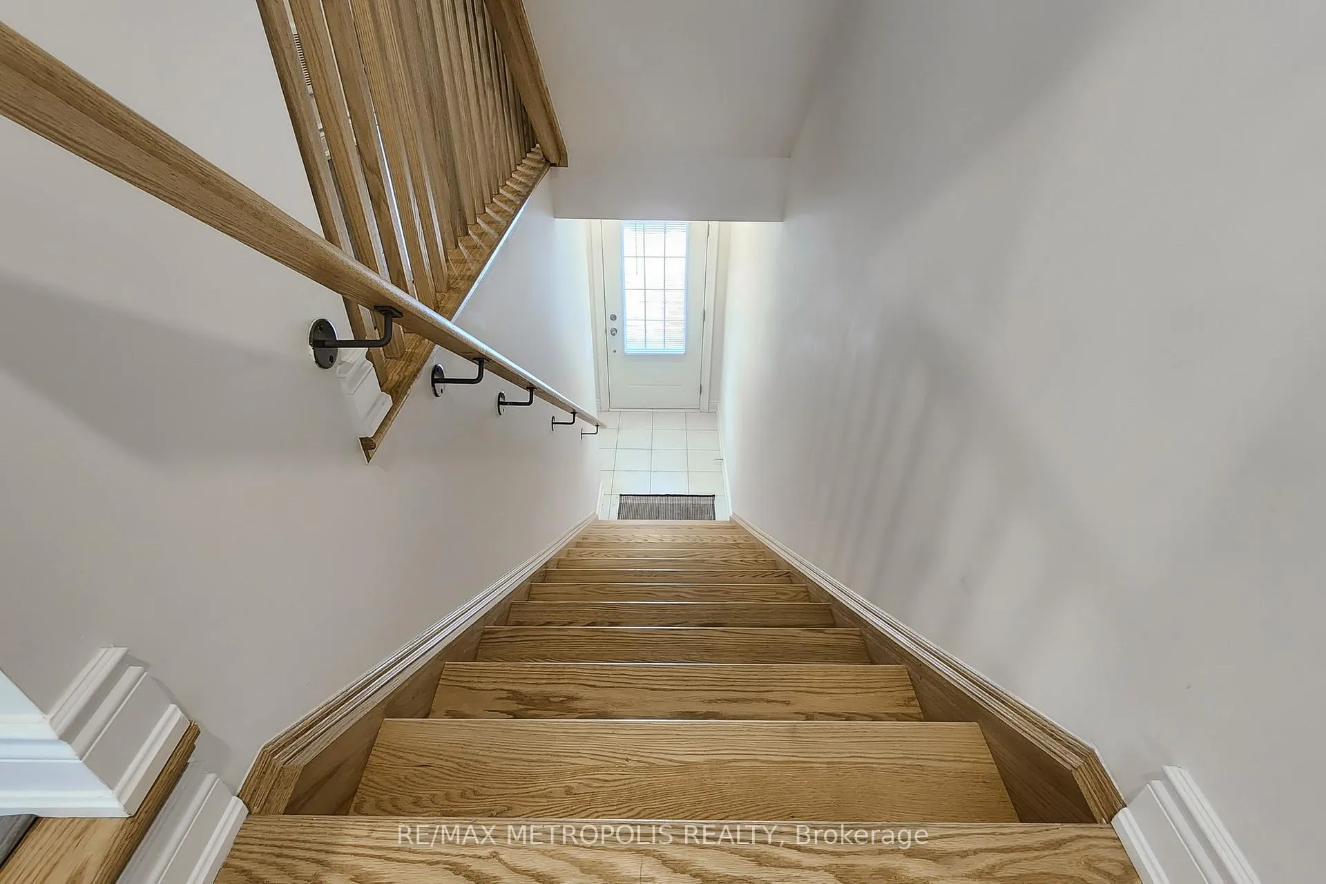 Photo 14 of Unit 4, 2607 Magdelen Path, Oshawa, Windfields — HOMEH