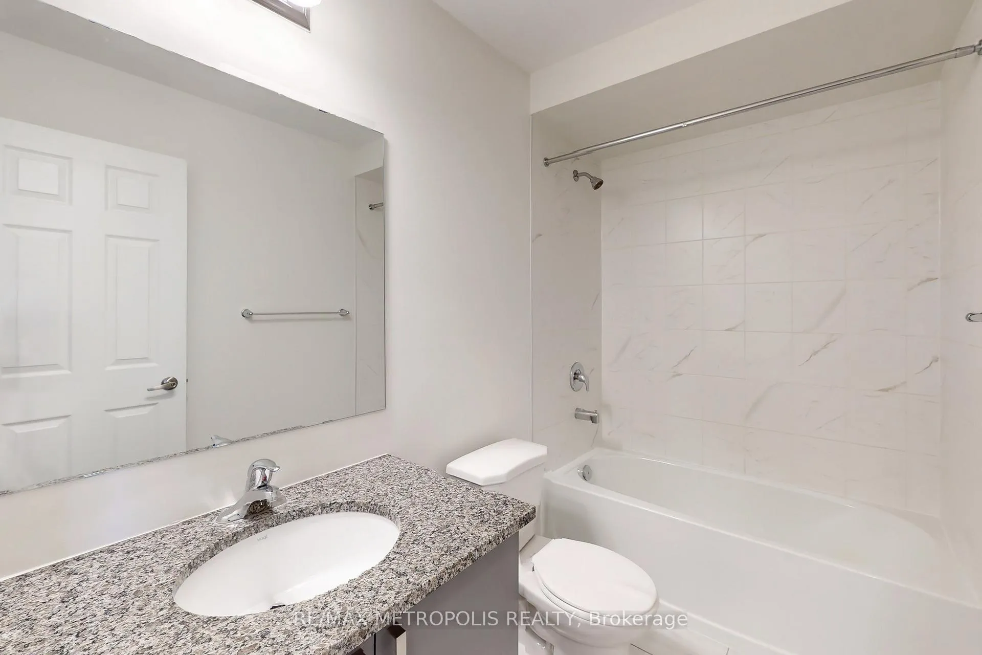 Photo 20 of Unit 4, 2607 Magdelen Path, Oshawa, Windfields — HOMEH