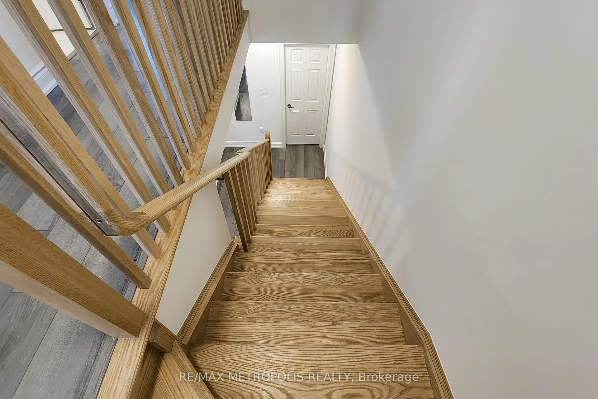 Photo 22 of Unit 4, 2607 Magdelen Path, Oshawa, Windfields — HOMEH