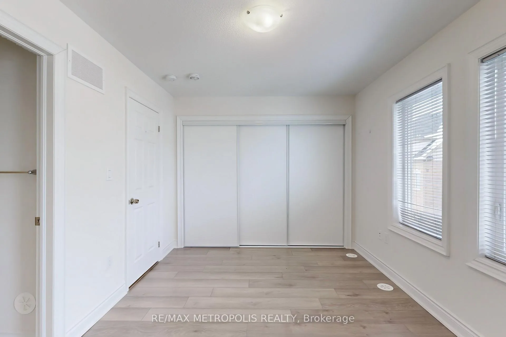 Photo 26 of Unit 4, 2607 Magdelen Path, Oshawa, Windfields — HOMEH