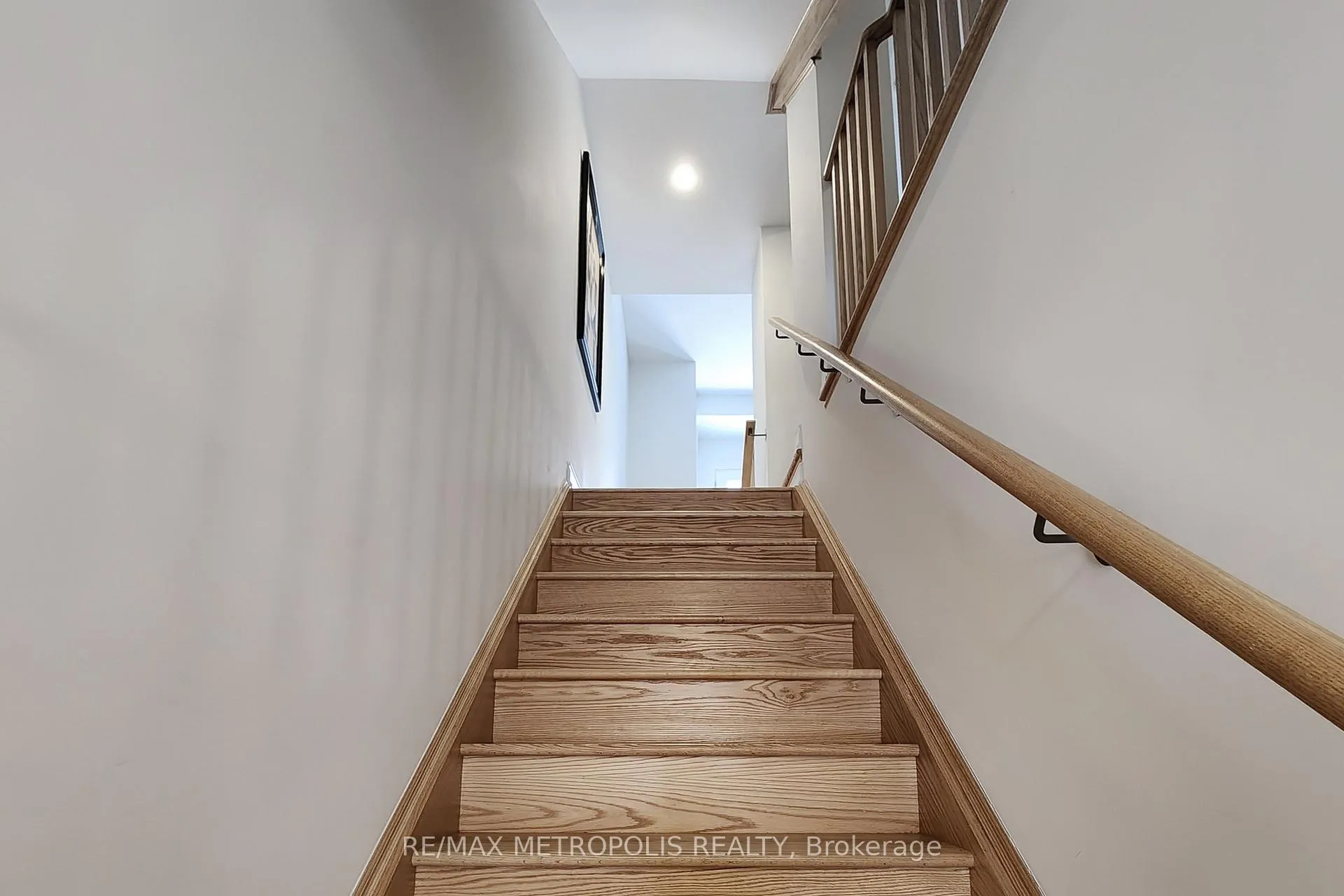 Photo 32 of Unit 4, 2607 Magdelen Path, Oshawa, Windfields — HOMEH