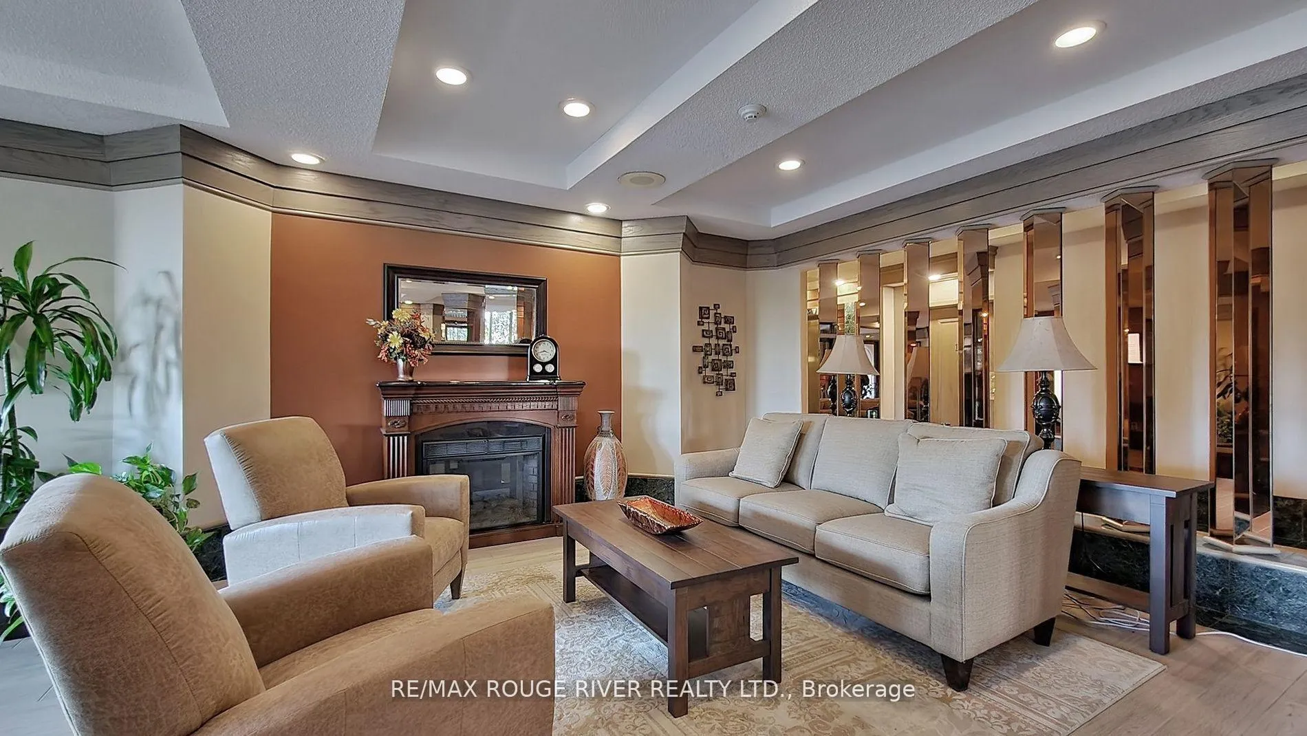 Photo 5 of Unit 1627, 1880 Valley Farm Road, Pickering, Town Centre — HOMEH