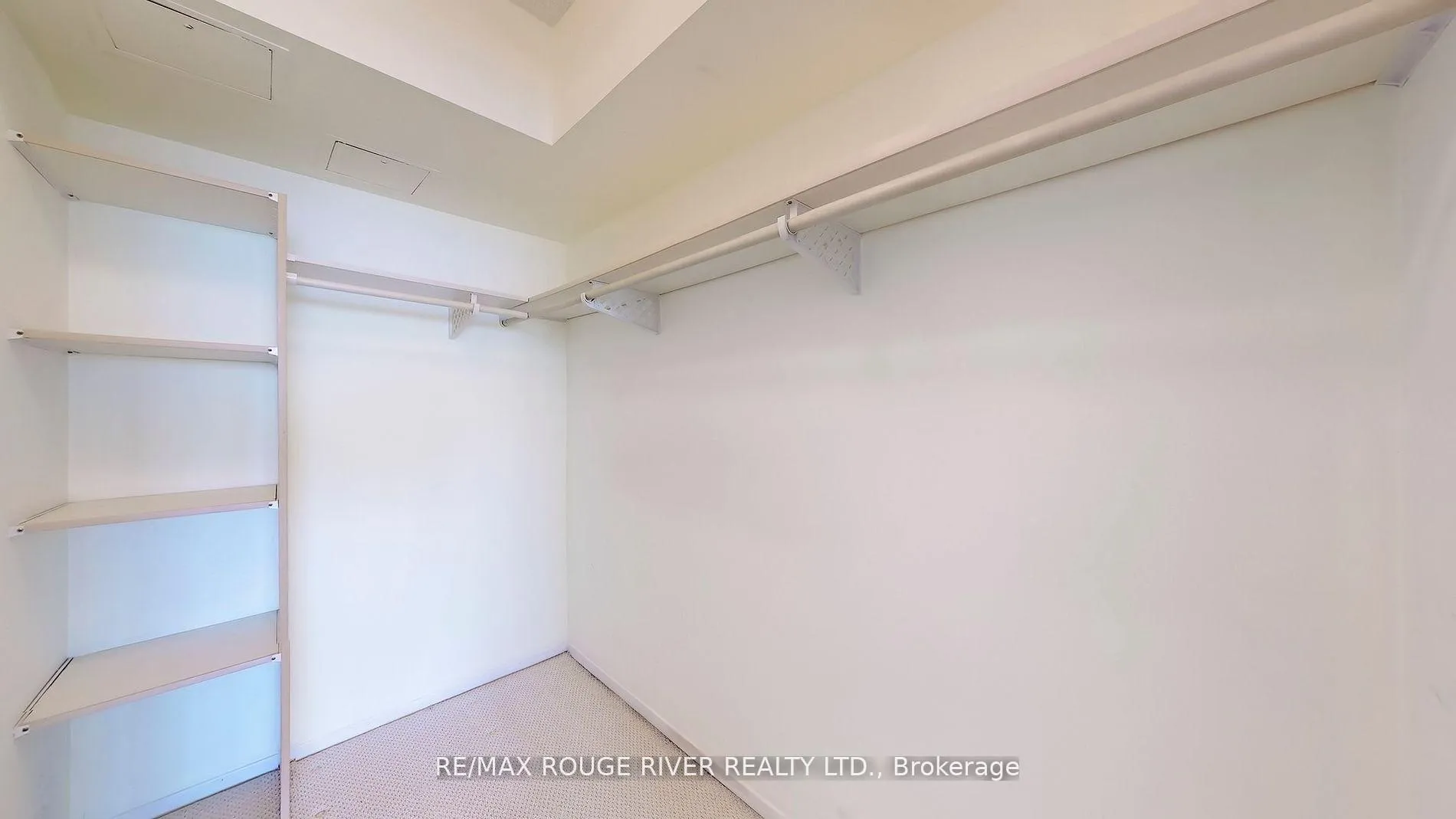 Photo 16 of Unit 1627, 1880 Valley Farm Road, Pickering, Town Centre — HOMEH