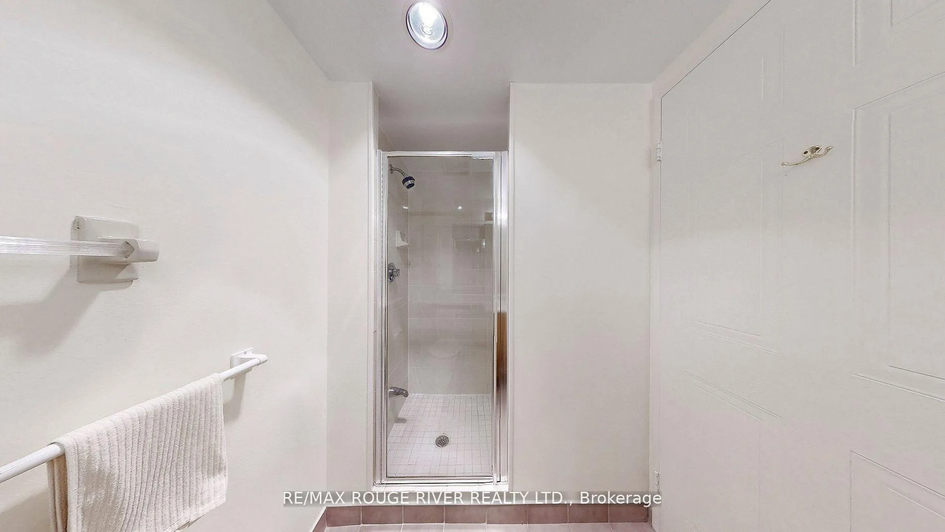 Photo 21 of Unit 1627, 1880 Valley Farm Road, Pickering, Town Centre — HOMEH