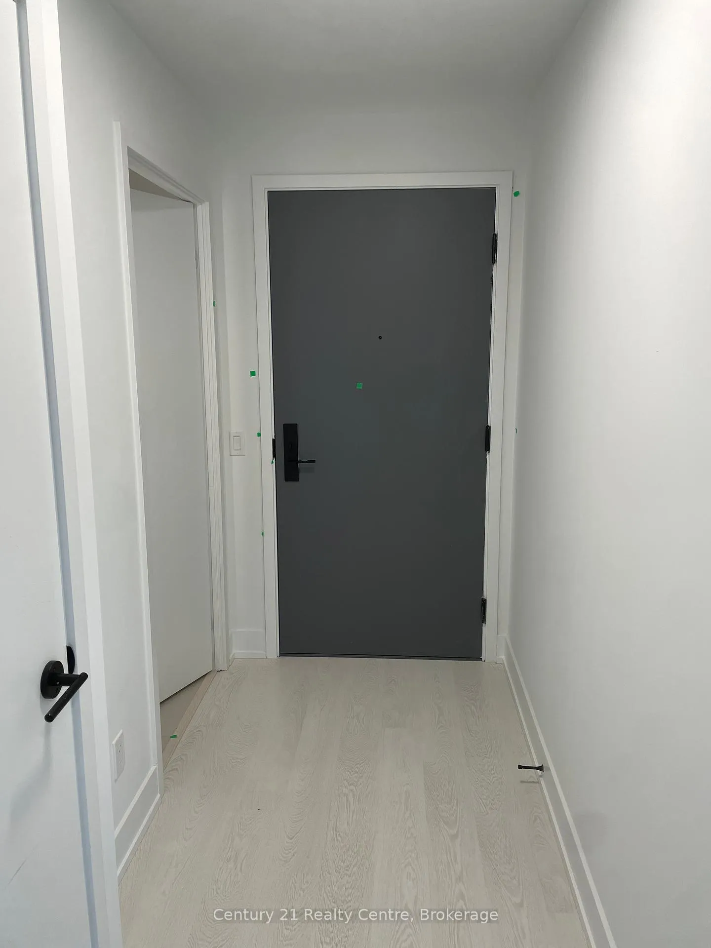 Front of Unit 3211, 308 Jarvis Street