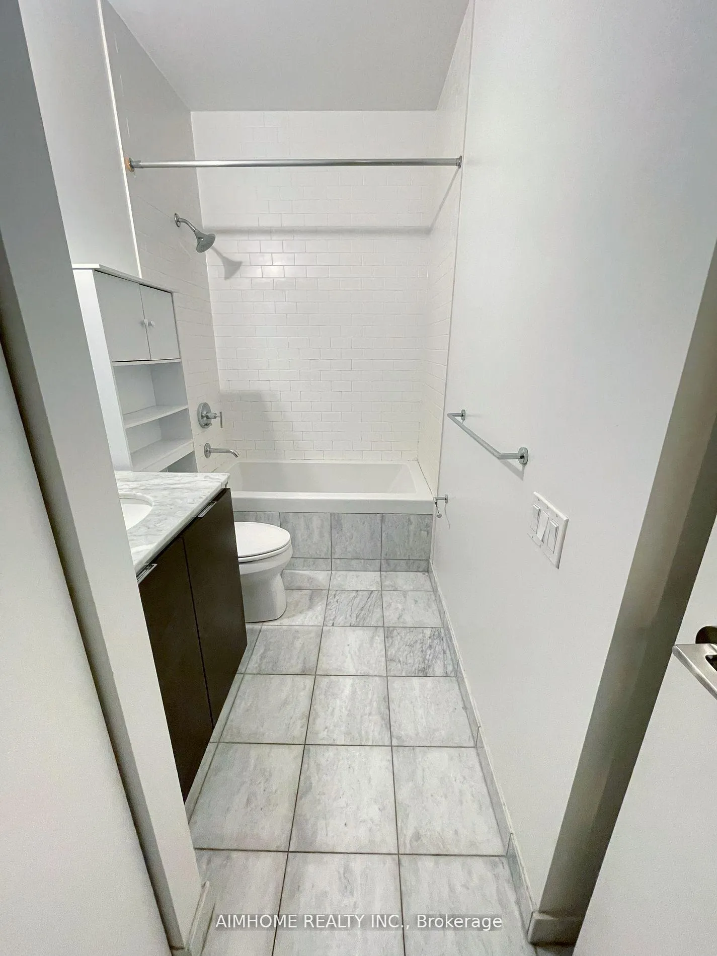 Photo 9 of Unit 4201, 33 Charles Street E, Toronto, Church-Yonge Corridor — HOMEH
