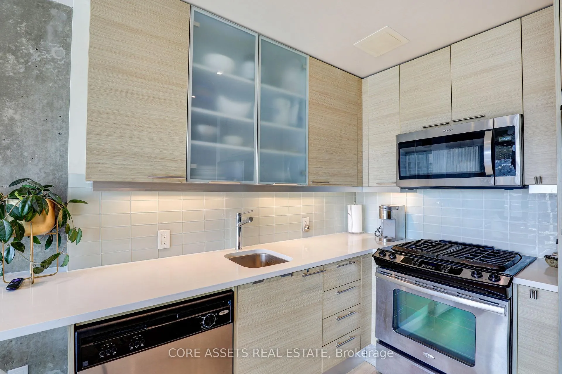 Photo 5 of Unit 1202, 138 Princess Street, Toronto, Church-Yonge Corridor — HOMEH