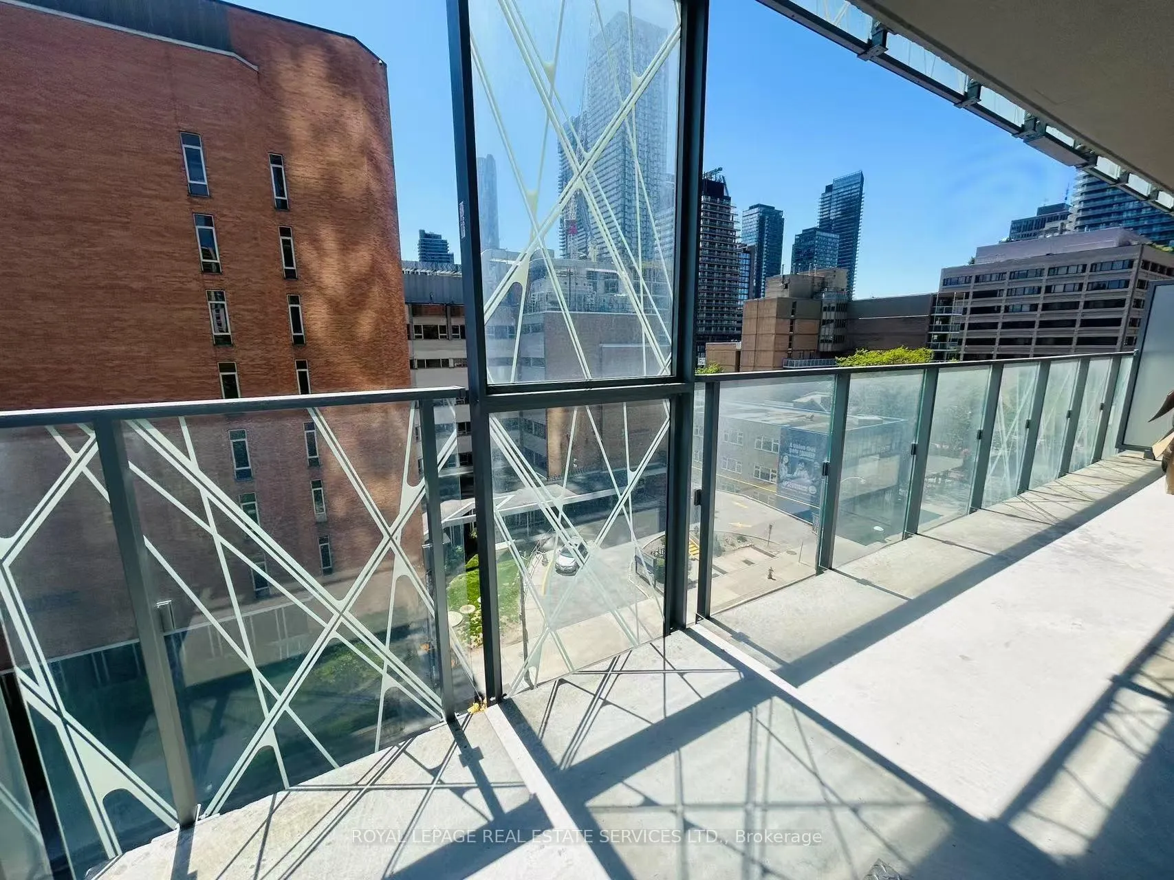 Photo 8 of Unit 708, 50 Wellesley Street E, Toronto, Church-Yonge Corridor — HOMEH