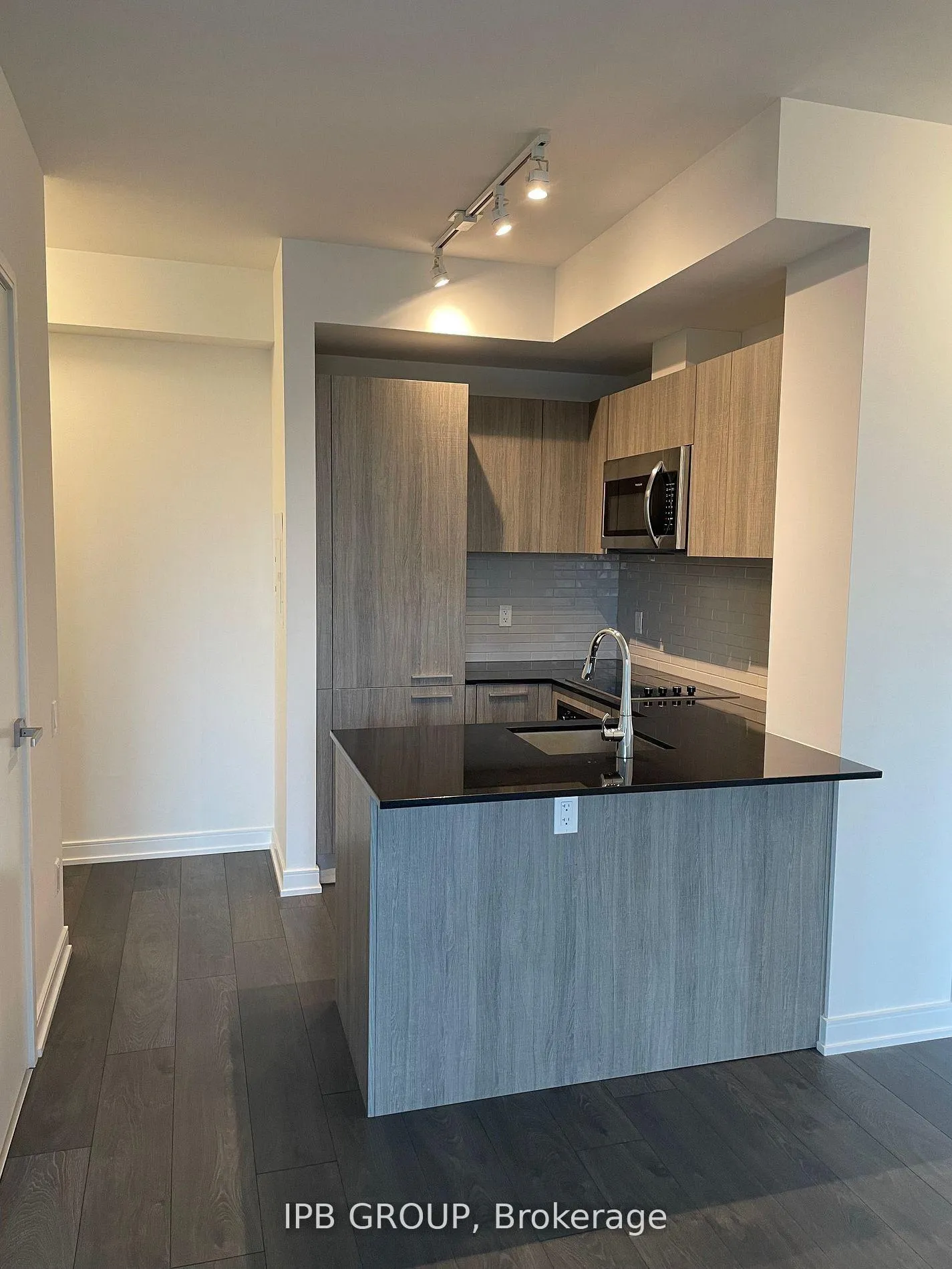 Photo 2 of Unit 906, 3 Gloucester Street, Toronto, Church-Yonge Corridor — HOMEH
