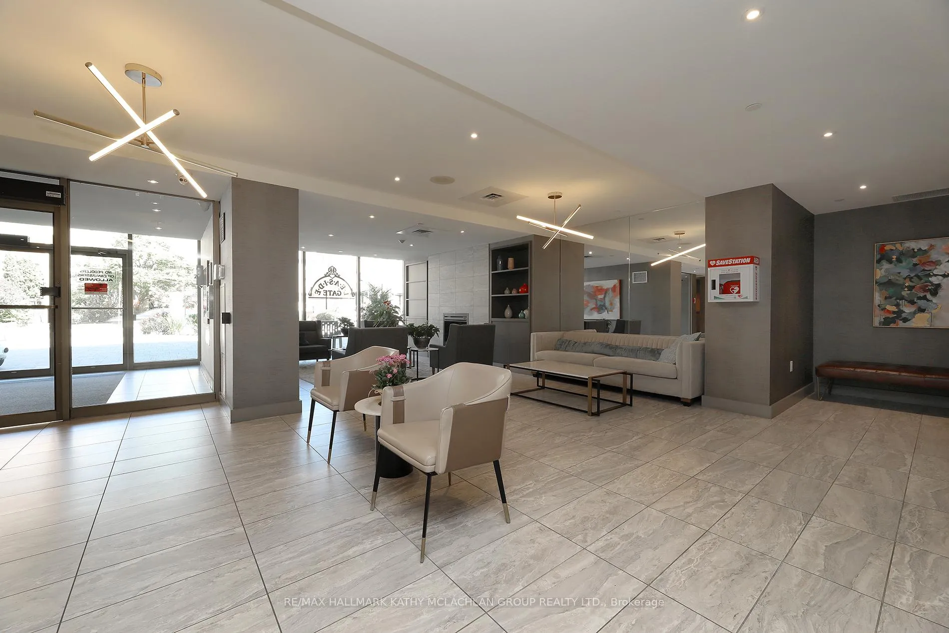 Photo 3 of Unit 421, 955 Millwood Road, Toronto, Leaside — HOMEH
