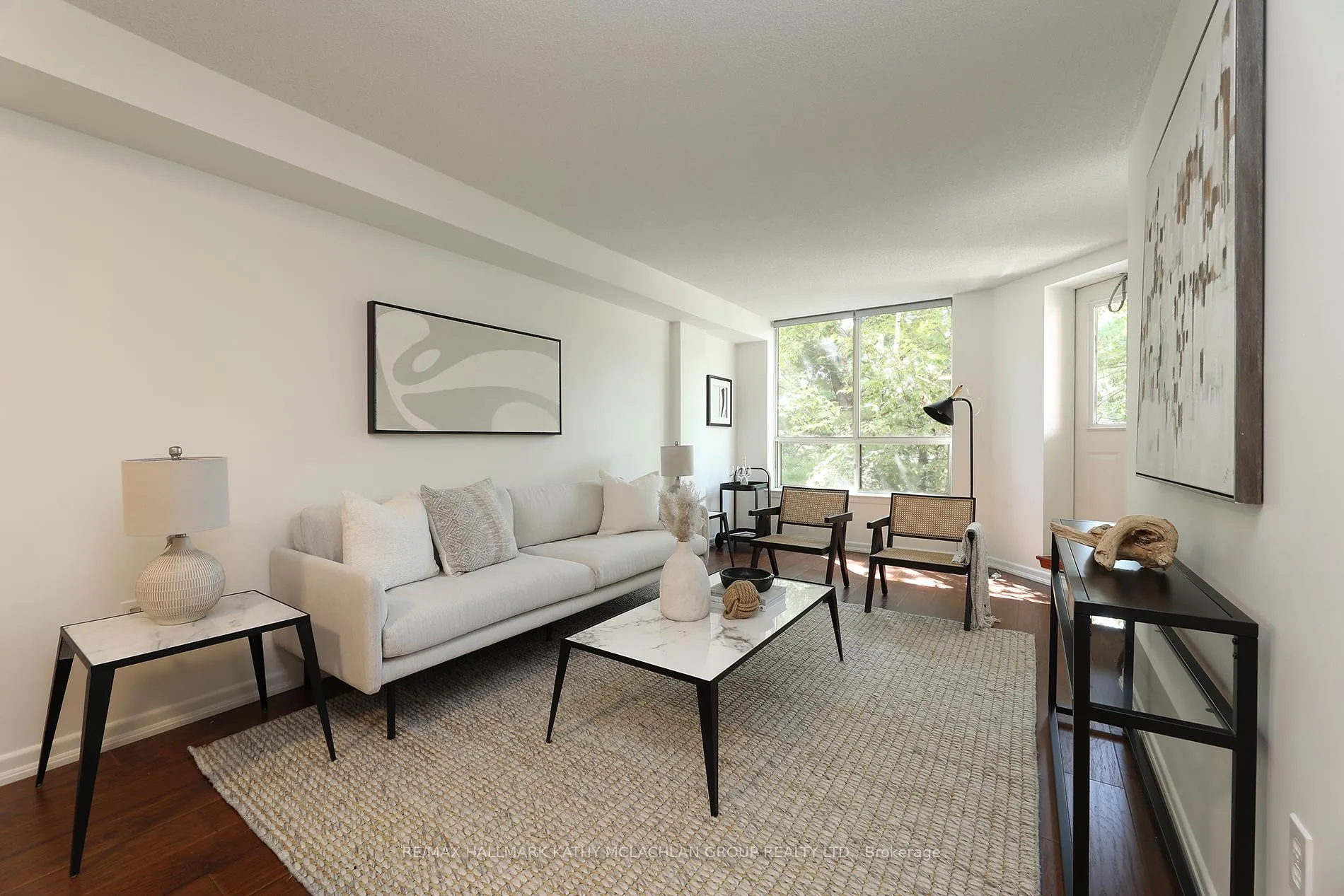 Photo 16 of Unit 421, 955 Millwood Road, Toronto, Leaside — HOMEH