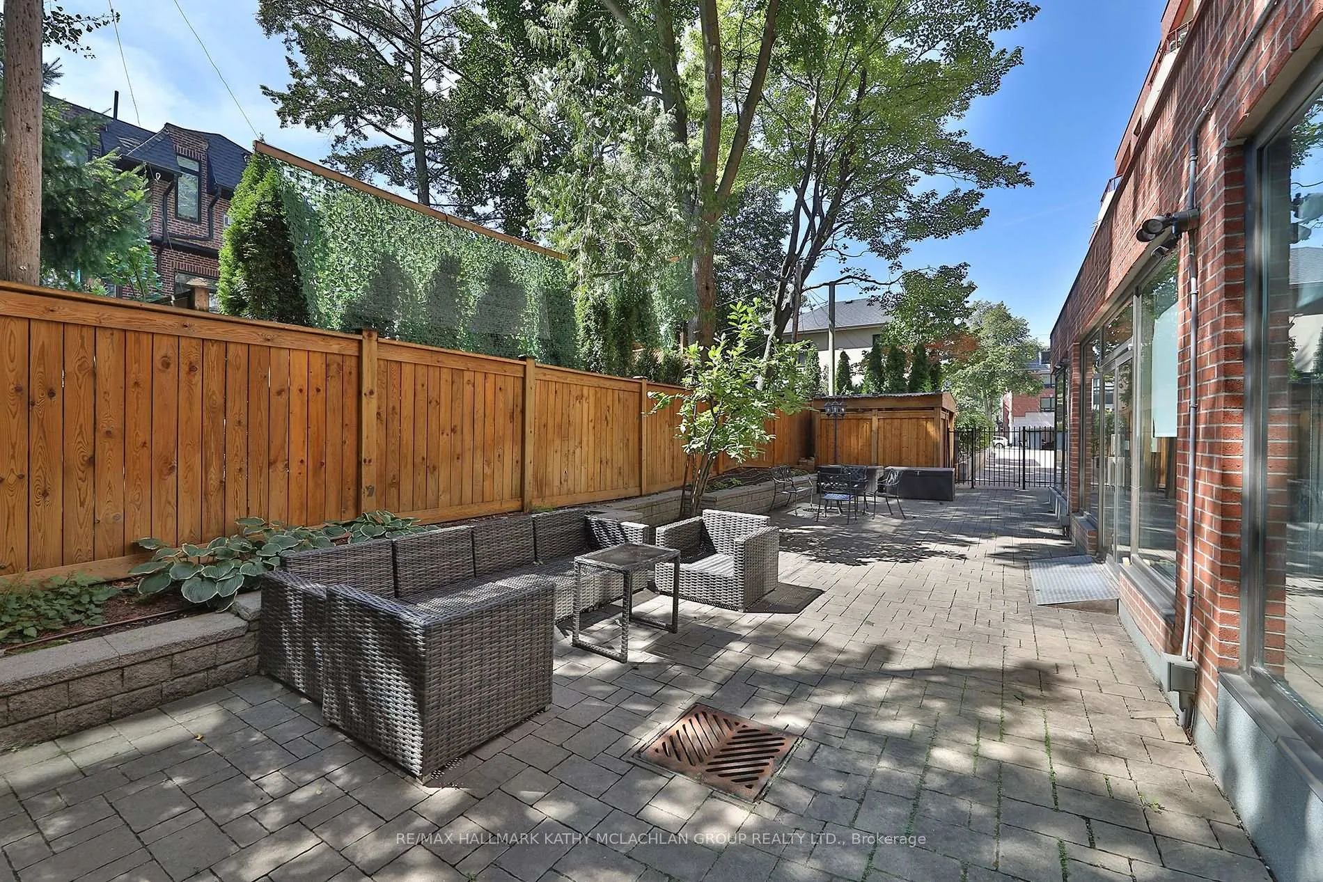 Photo 24 of Unit 421, 955 Millwood Road, Toronto, Leaside — HOMEH