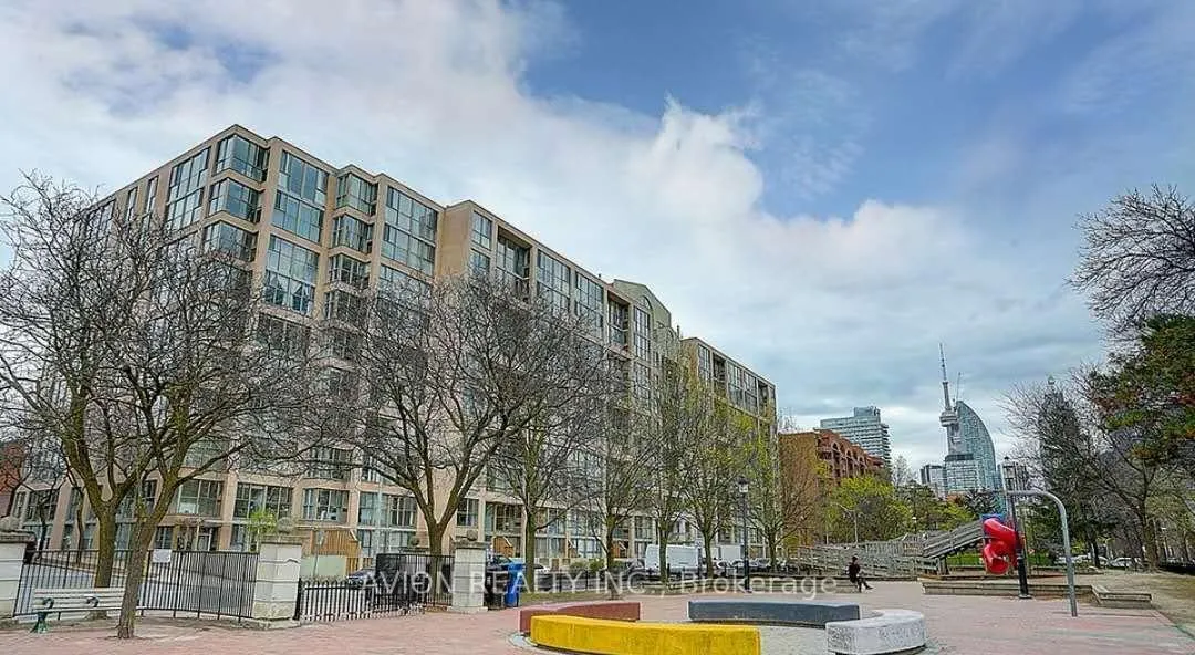 Photo 3 of Unit PH20, 65 Scadding Avenue, Toronto, Waterfront Communities — HOMEH