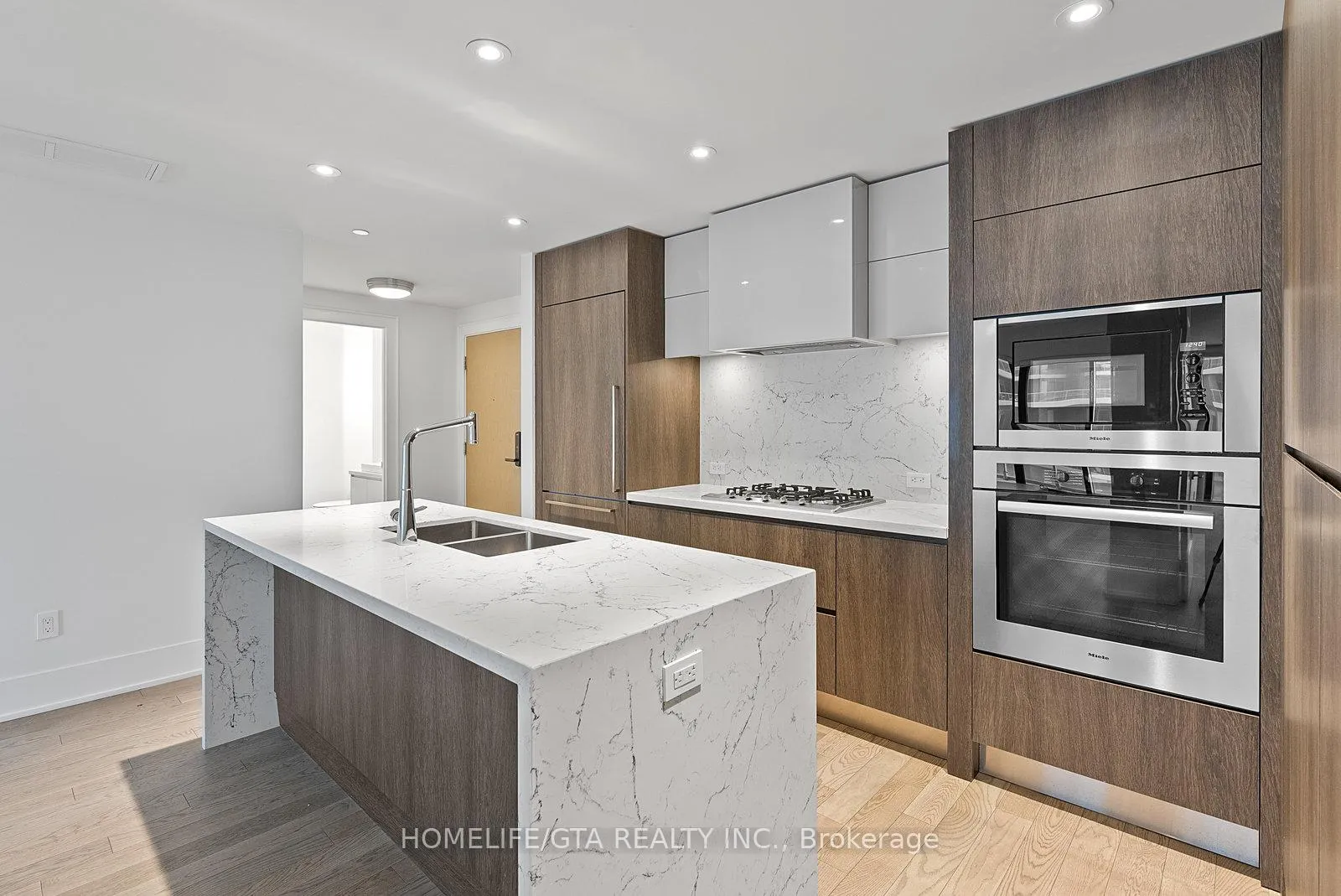 Photo 8 of Unit 605, 118 Merchants' Wharf, Toronto, Waterfront Communities — HOMEH