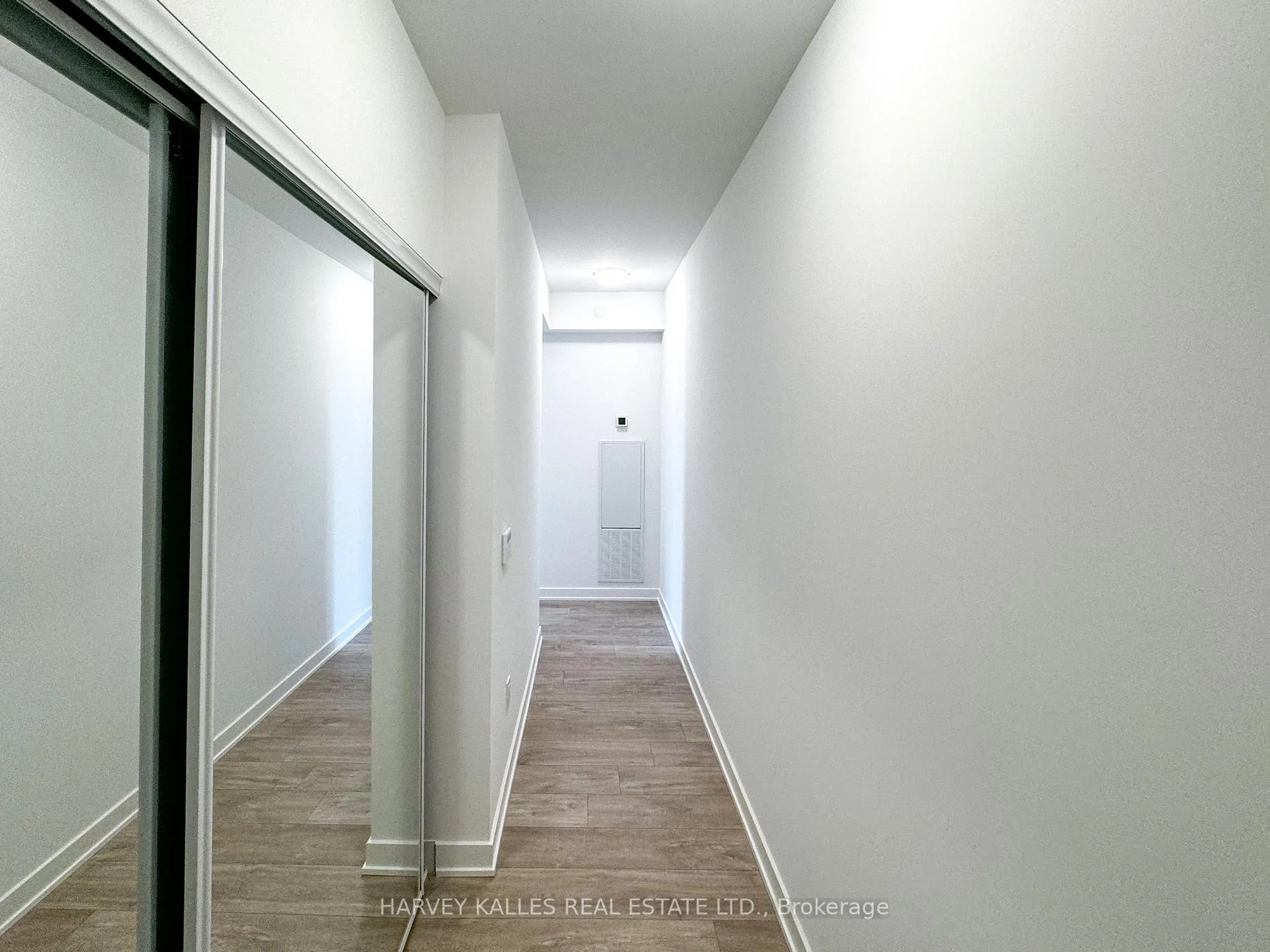 Photo 2 of Unit 710, 100 Dalhousie Street, Toronto, Waterfront Communities — HOMEH