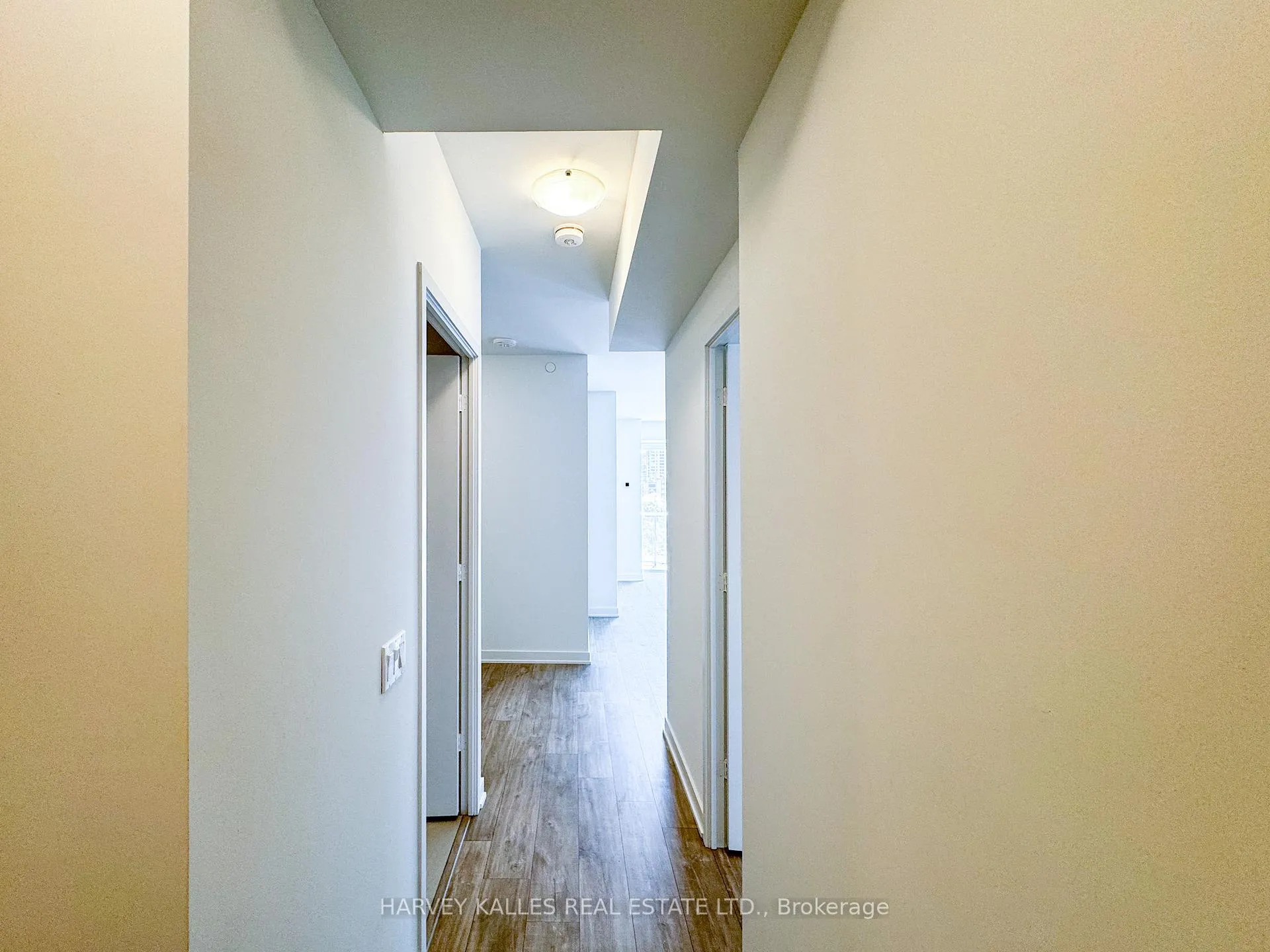 Photo 4 of Unit 710, 100 Dalhousie Street, Toronto, Waterfront Communities — HOMEH