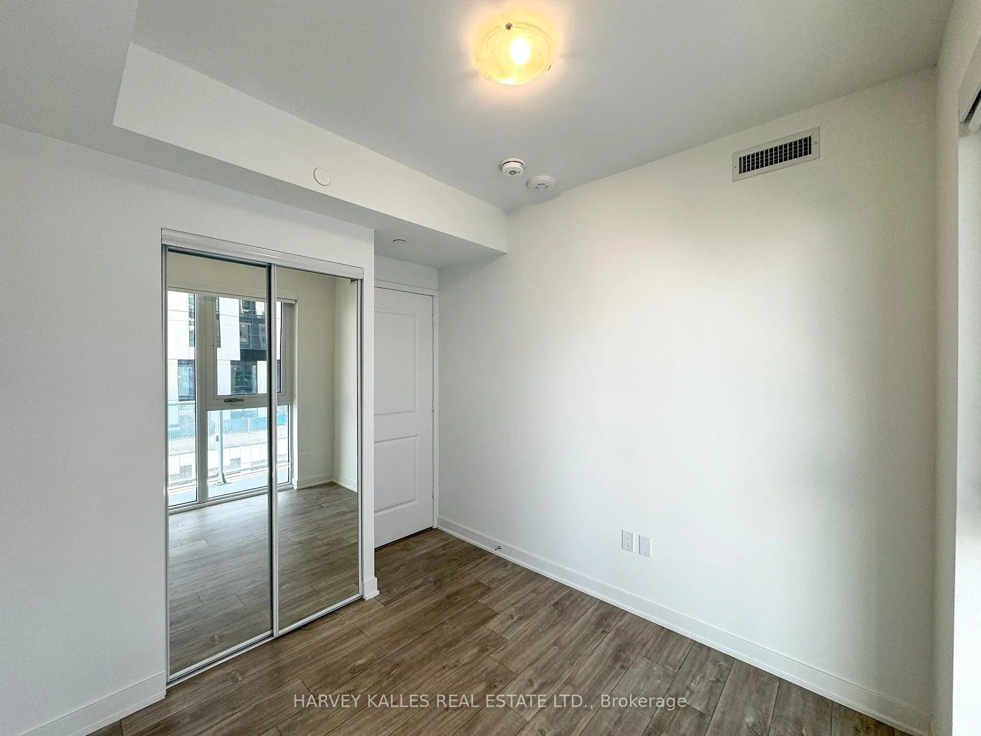 Photo 7 of Unit 710, 100 Dalhousie Street, Toronto, Waterfront Communities — HOMEH