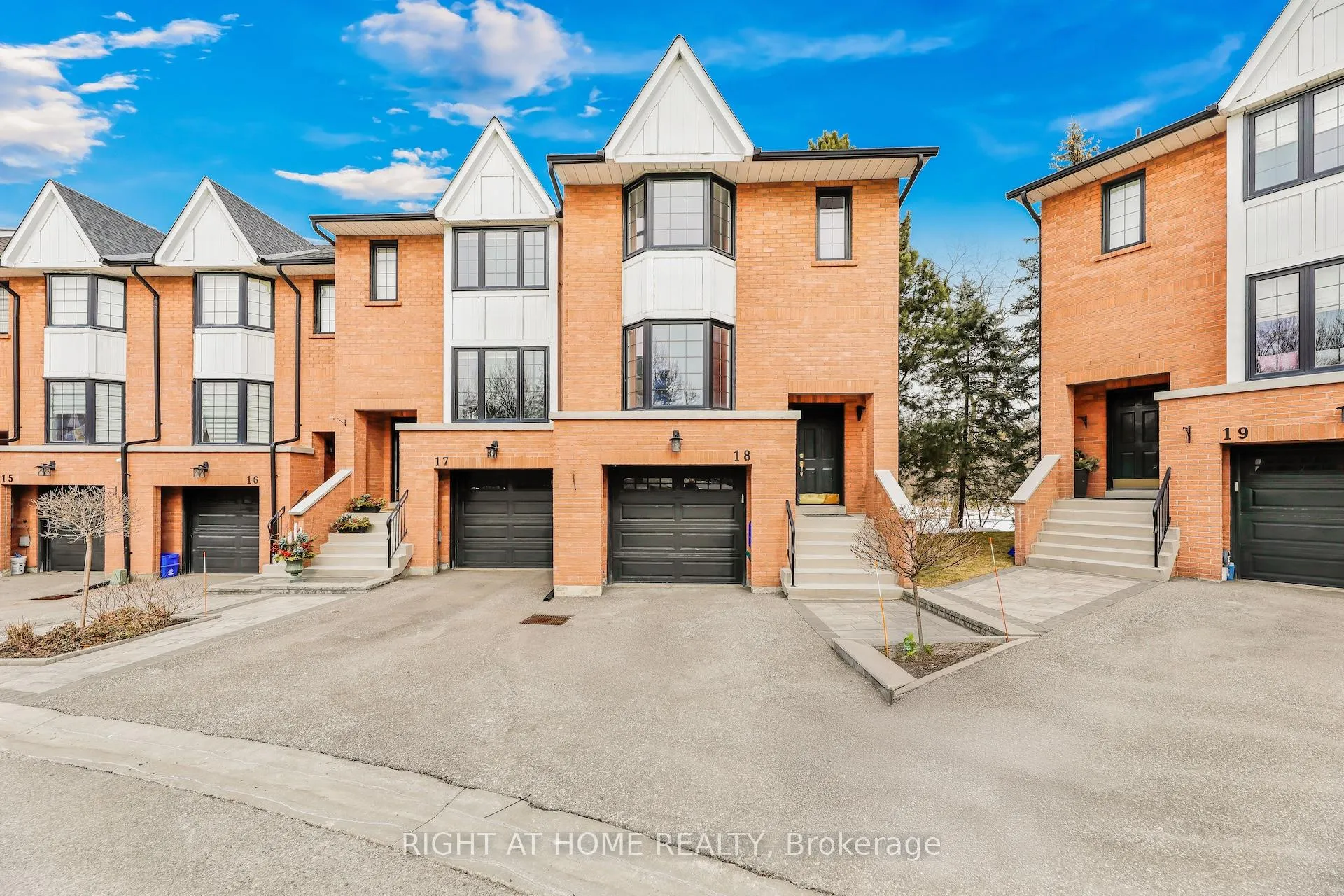 Front of Unit 18, 8050 Islington Avenue