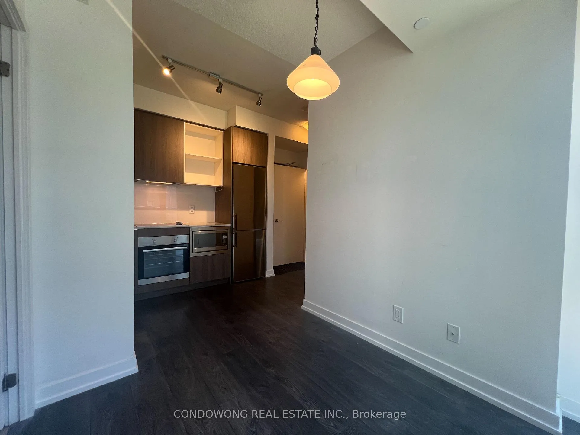 Photo 5 of Unit 511, 200 Sackville Street, Toronto, Regent Park — HOMEH