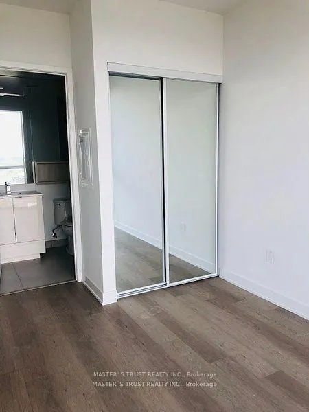 Photo 8 of Unit PH3004, 70 Princess Street, Toronto, Waterfront Communities — HOMEH