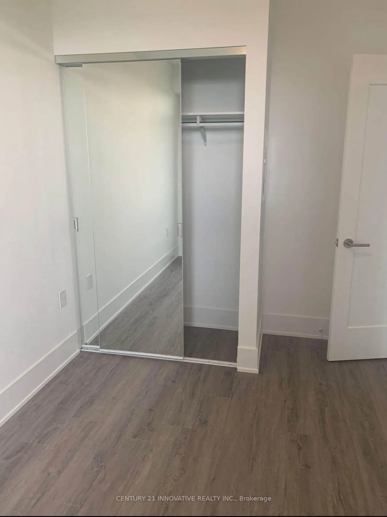 Photo 3 of Unit 2605, 575 Bloor Street E, Toronto, North St. James Town — HOMEH