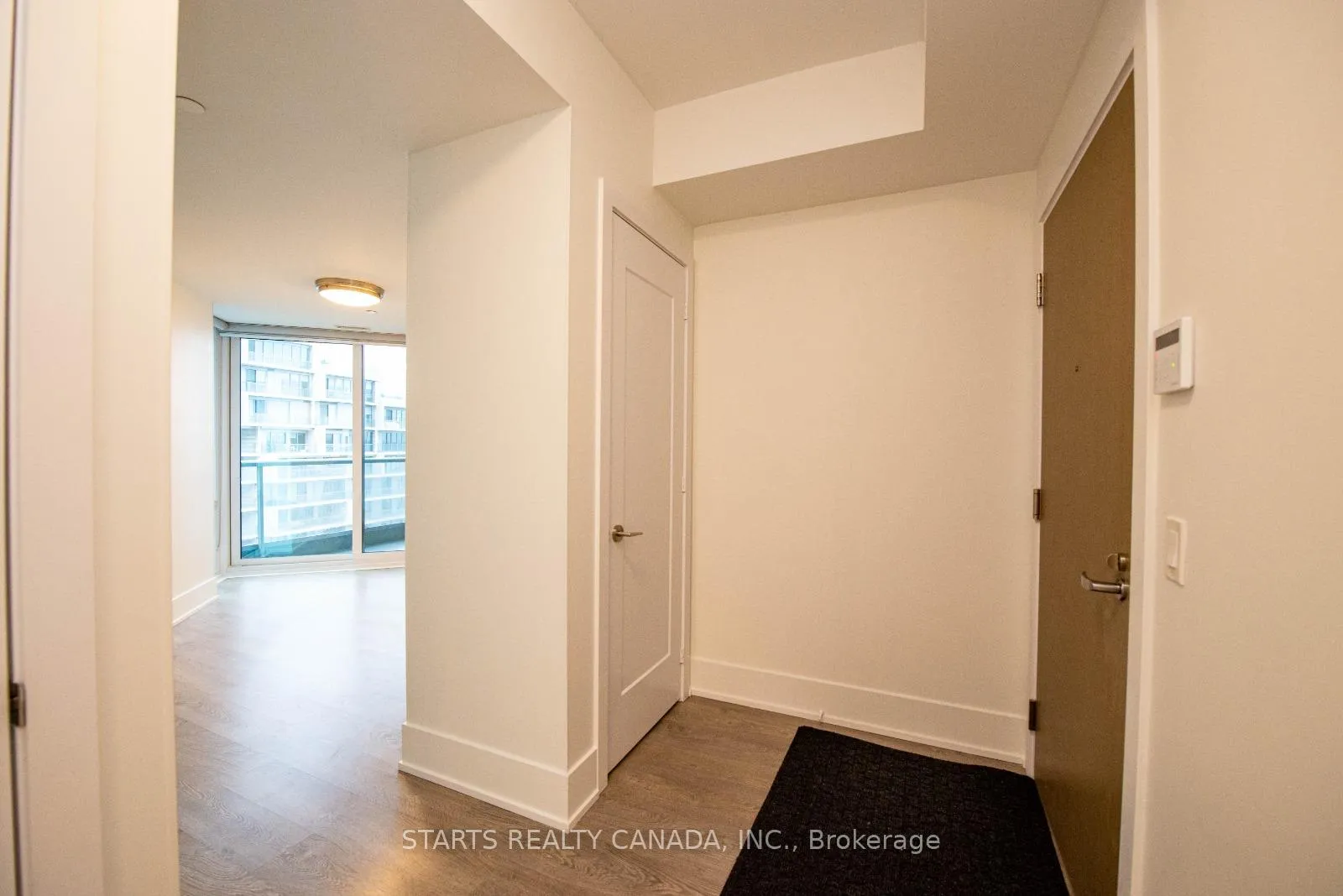 Photo 7 of Unit 722, 1 Edgewater Drive, Toronto, Waterfront Communities — HOMEH