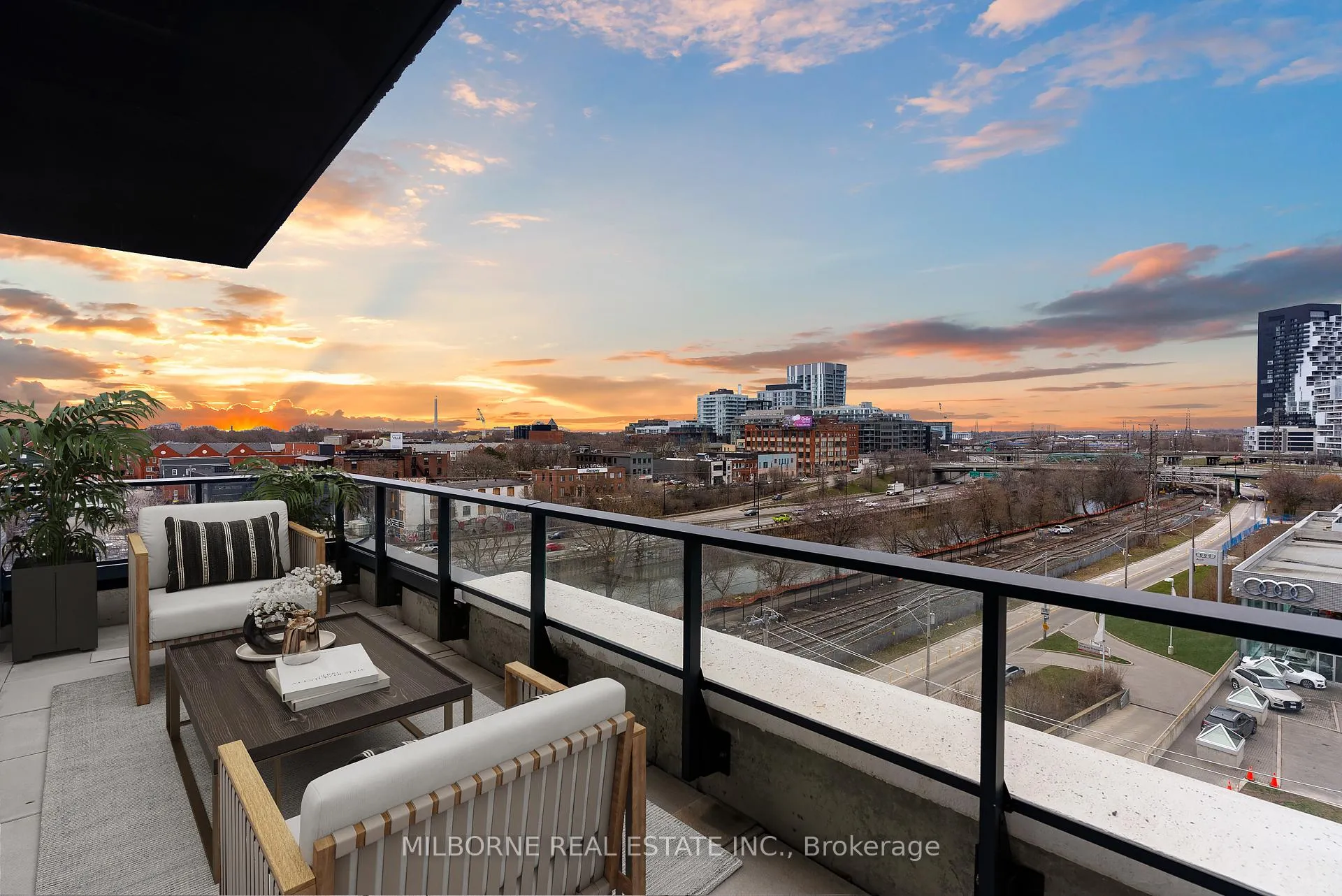 Photo 3 of Unit 510, 5 Defries Street, Toronto, Regent Park — HOMEH
