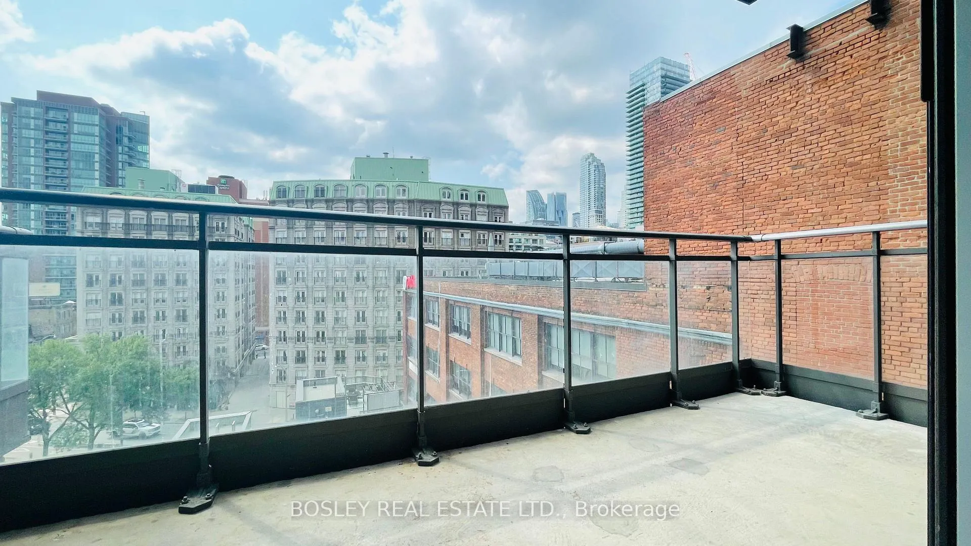 Photo 3 of Unit 708, 127 Queen Street E, Toronto, Church-Yonge Corridor — HOMEH