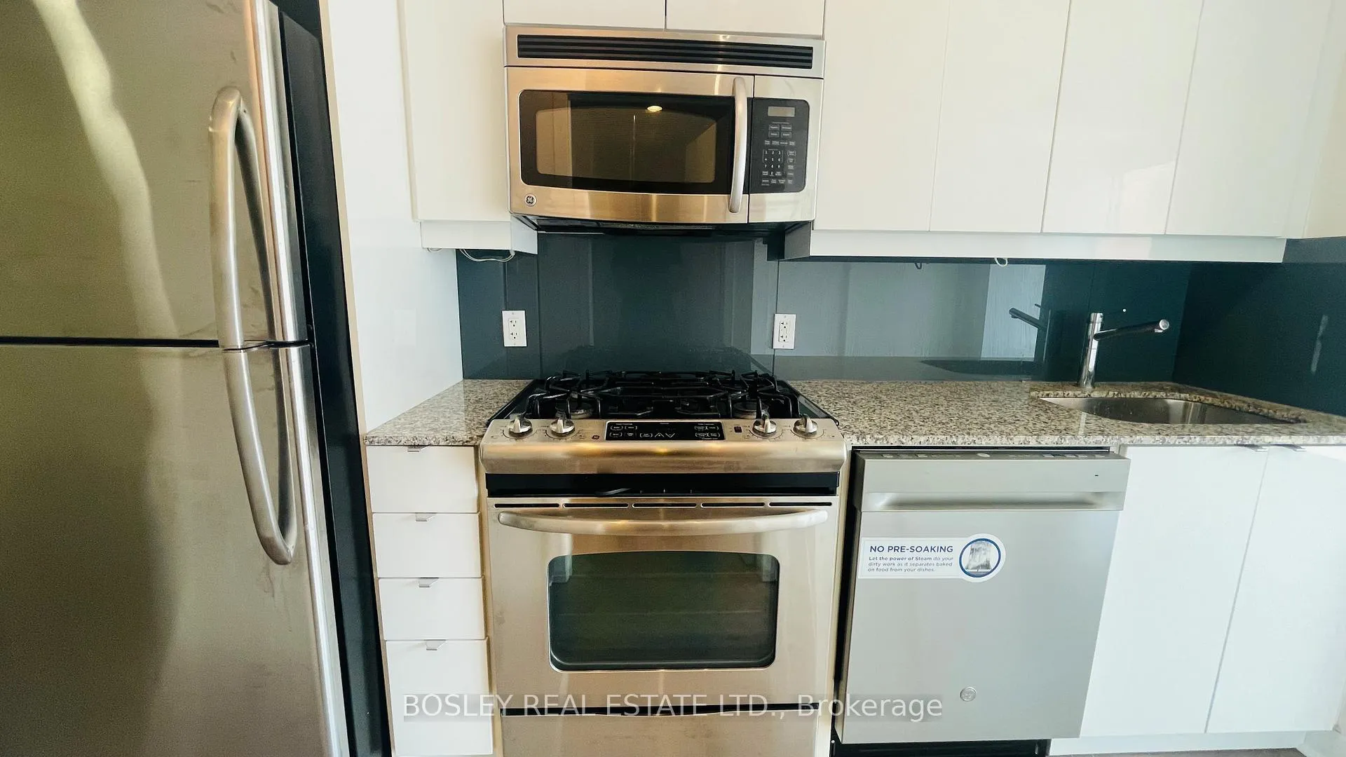 Photo 7 of Unit 708, 127 Queen Street E, Toronto, Church-Yonge Corridor — HOMEH
