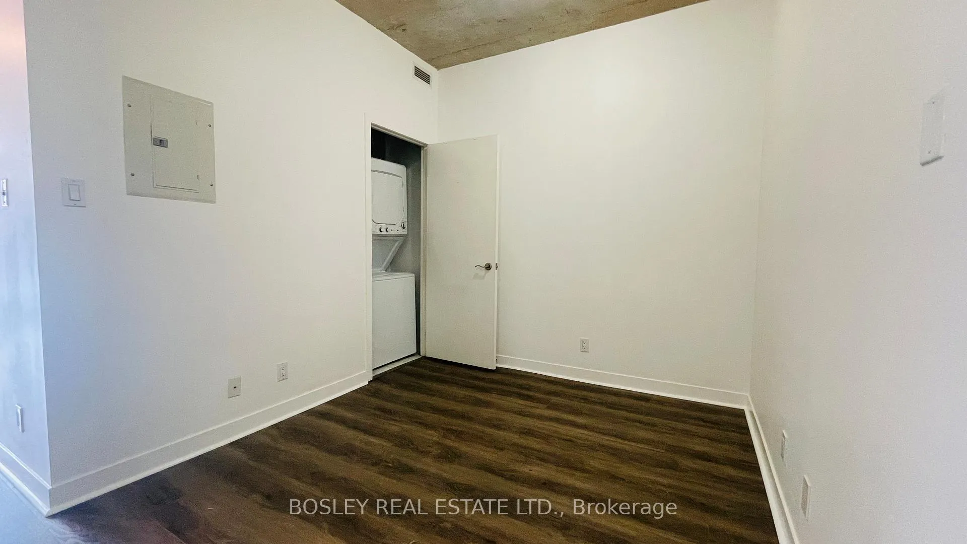 Photo 10 of Unit 708, 127 Queen Street E, Toronto, Church-Yonge Corridor — HOMEH
