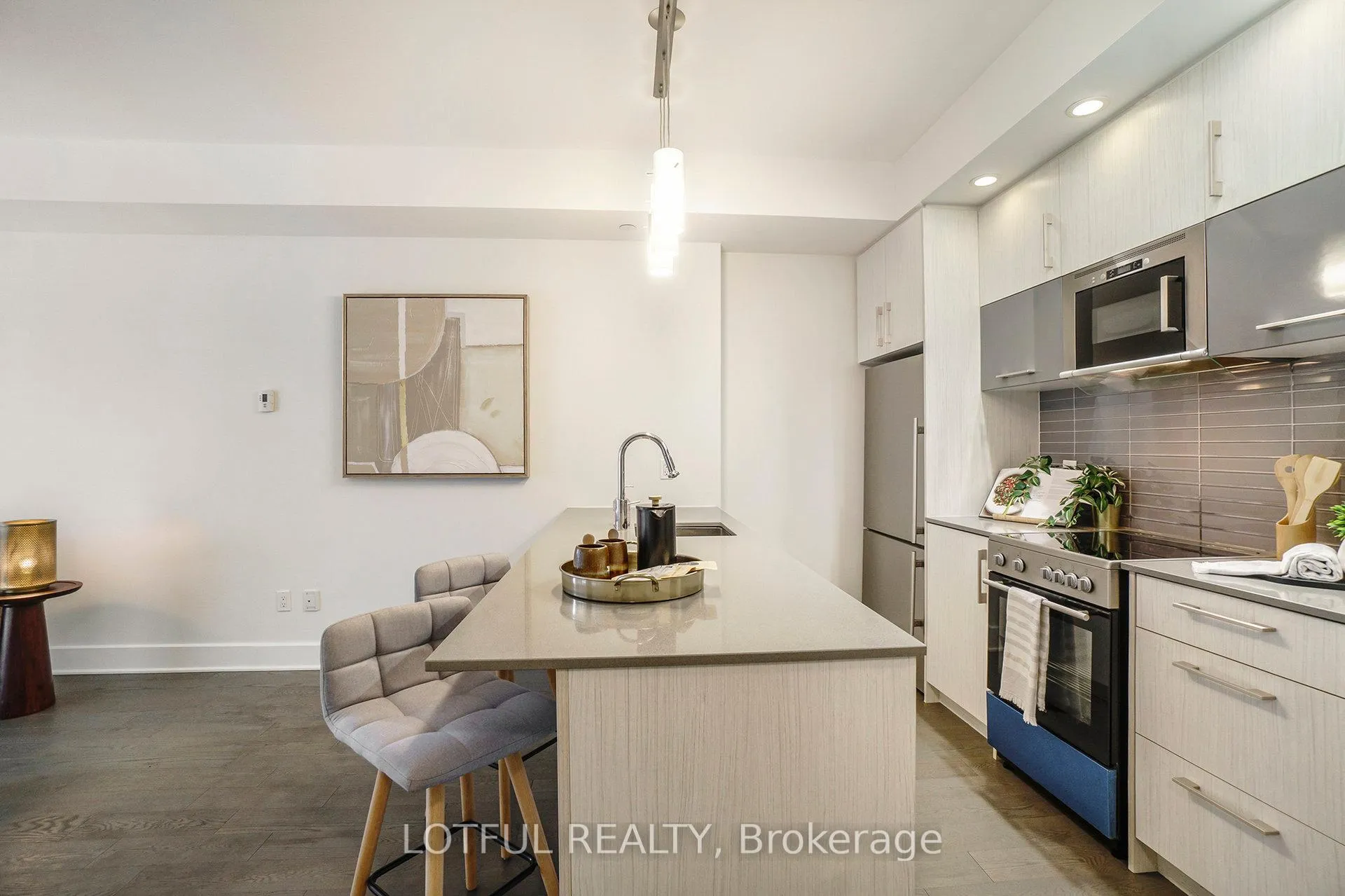 Photo 6 of Unit 1206, 255 Bay Street, Ottawa, Ottawa Centre — HOMEH