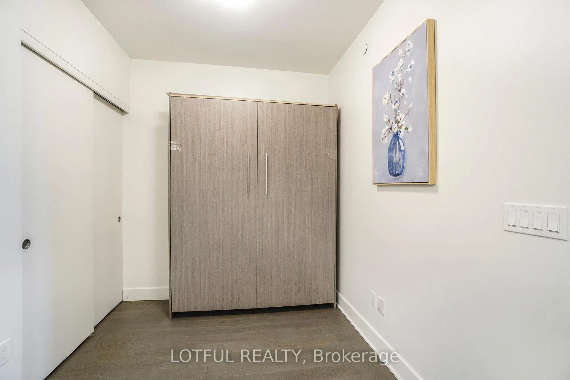 Photo 9 of Unit 1206, 255 Bay Street, Ottawa, Ottawa Centre — HOMEH