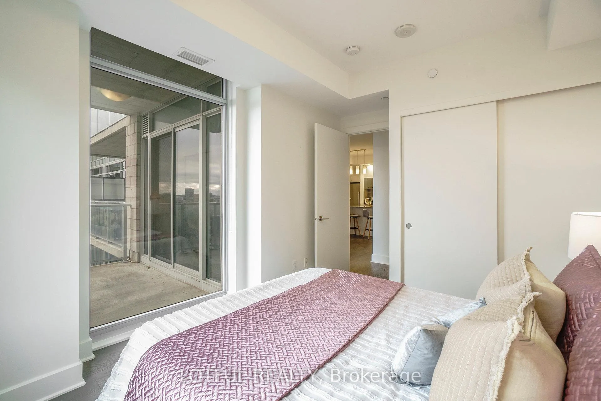 Photo 12 of Unit 1206, 255 Bay Street, Ottawa, Ottawa Centre — HOMEH
