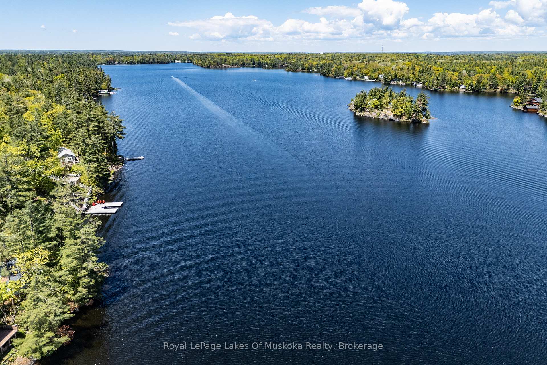 Photo 2 of 4-1010 Pinedale Road, Gravenhurst, Muskoka (S) — HOMEH
